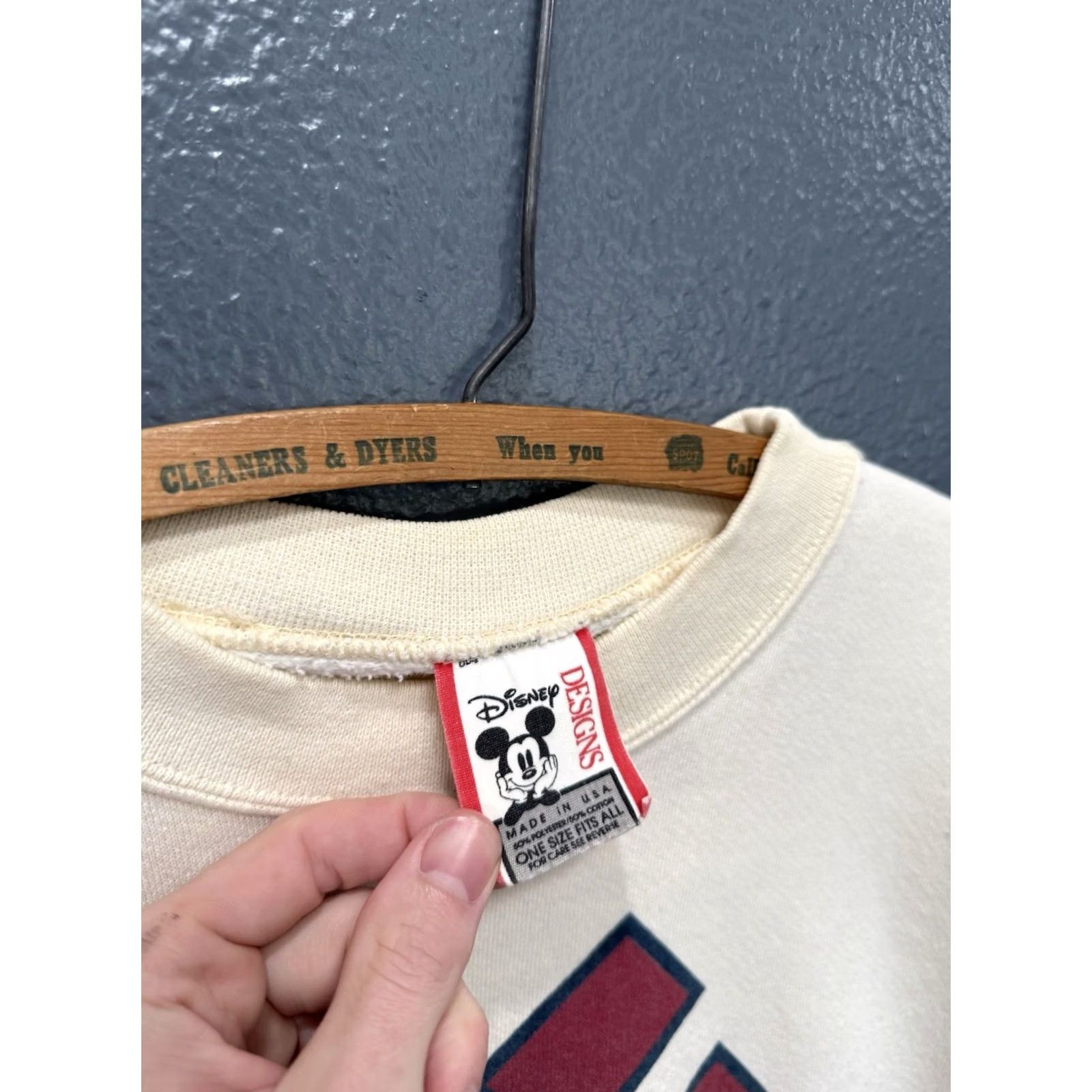Disney VINTAGE Disney Mickey Mouse Designs White Cotton Sweatshirt XL Men 90s Pullover Cotton Mickey Mouse Sweatshirt Mens 90s White XL Size US XL / EU 56 / 4 - 2 Thumbnail