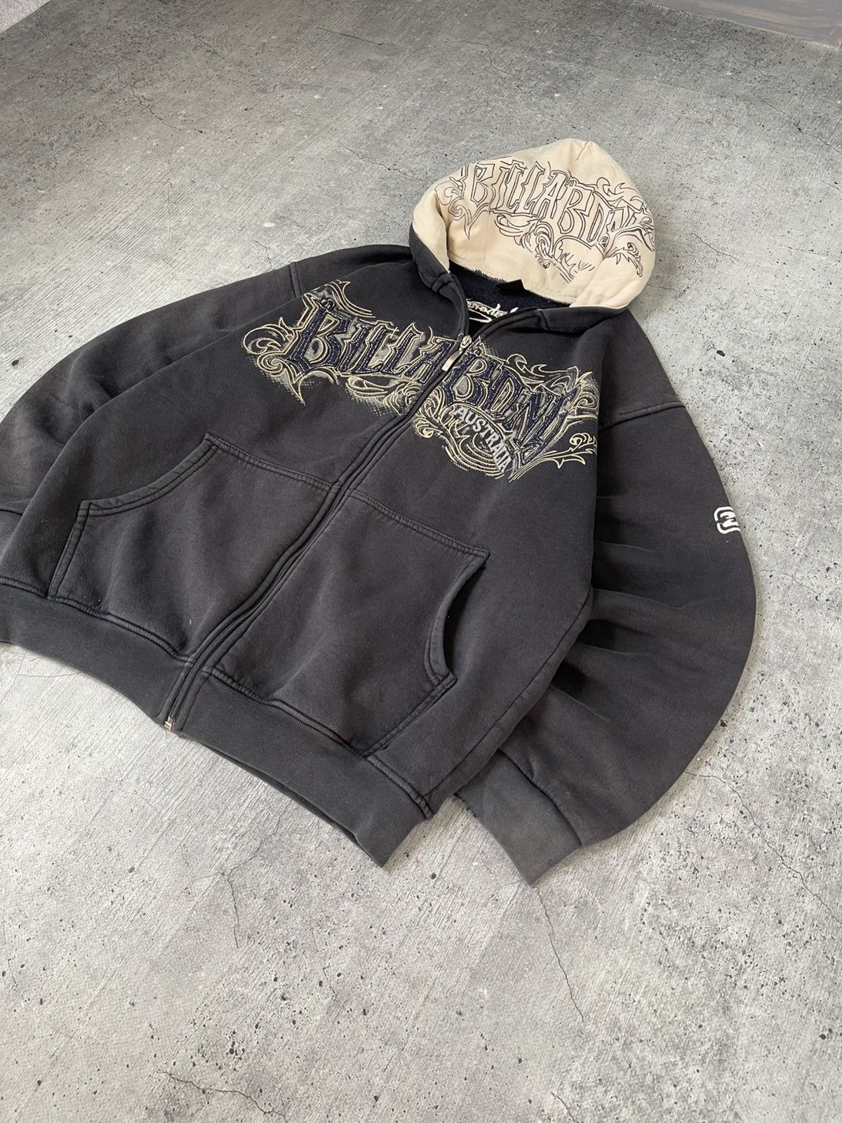 Billabong Y2K Billabong Zip Up Japanese 🇯🇵 Distressed Hoodie Size US L / EU 52-54 / 3 - 3 Thumbnail