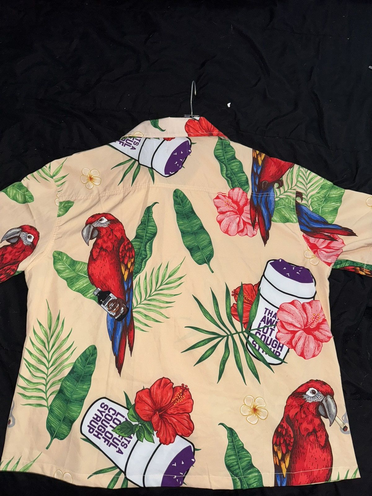 Hawaiian button up That’s awful lot of ALOCS