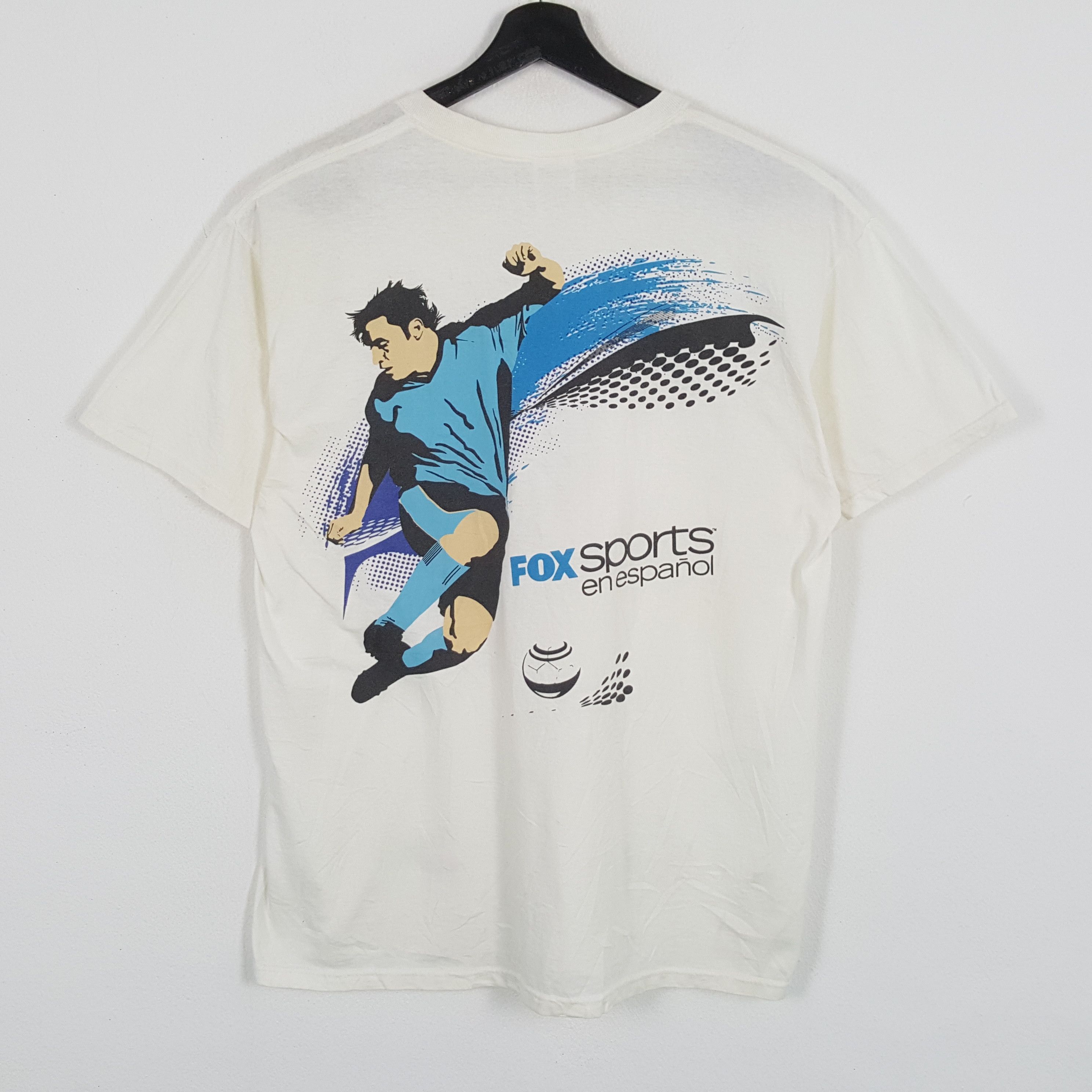 Vintage FOX SPORTS EN SEPANOL Television Channel Tshirt Size US L / EU 52-54 / 3 - 1 Thumbnail