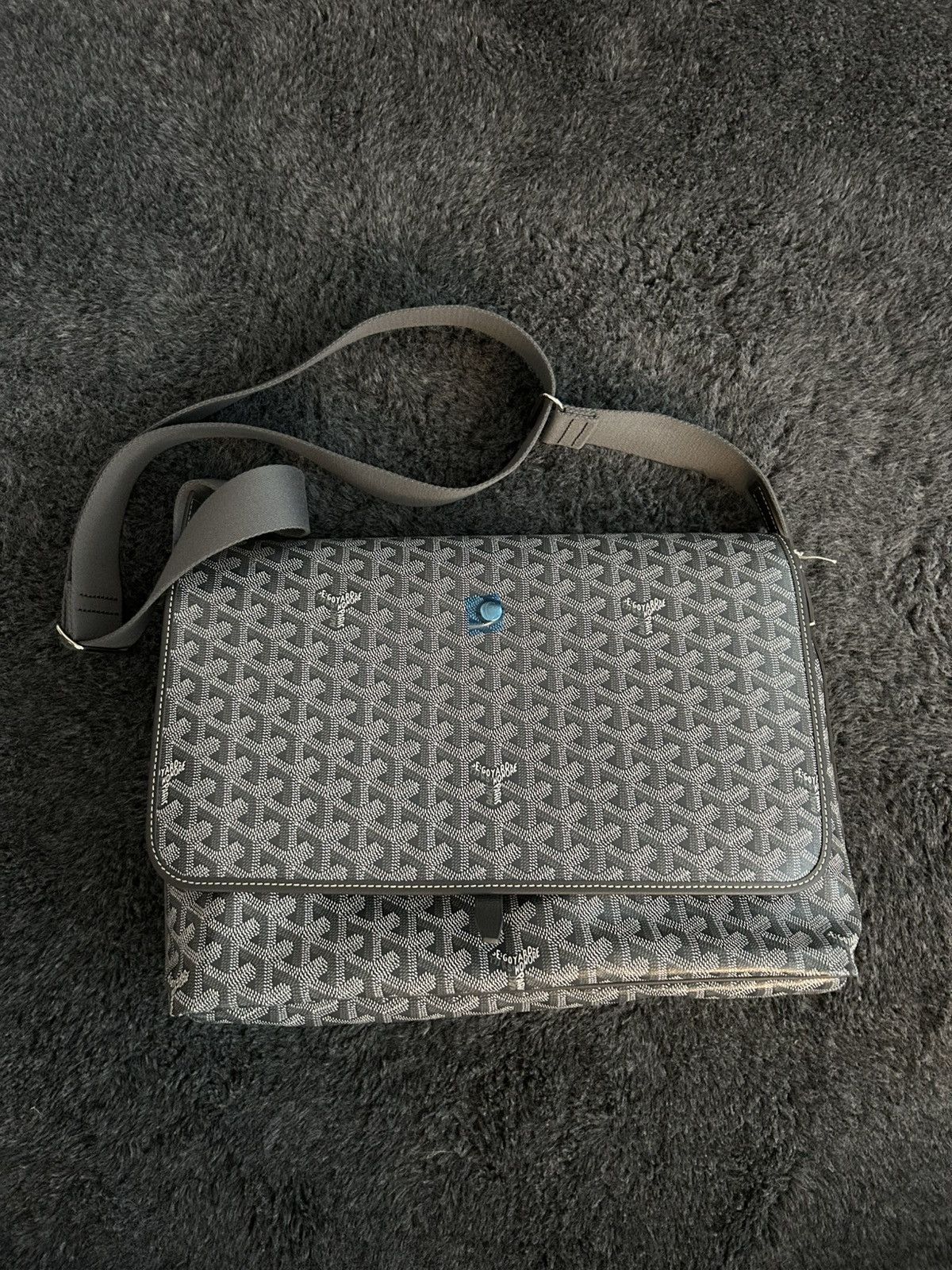 Goyard Goyard Capetien Grey MM messenger bag Size ONE SIZE - 1 Thumbnail