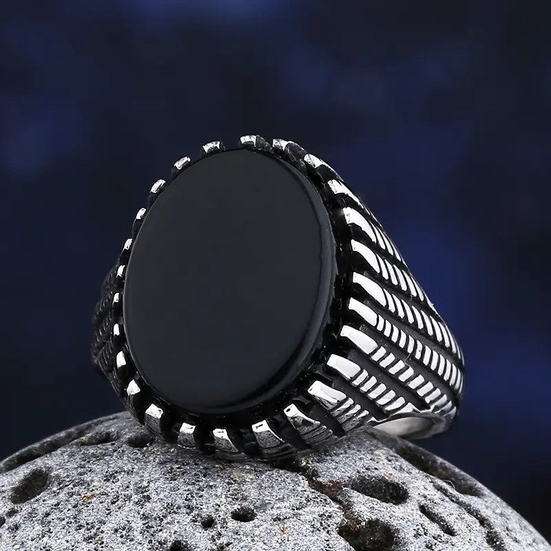 Jewelry Black Gem Stone Ring Size ONE SIZE - 1 Thumbnail
