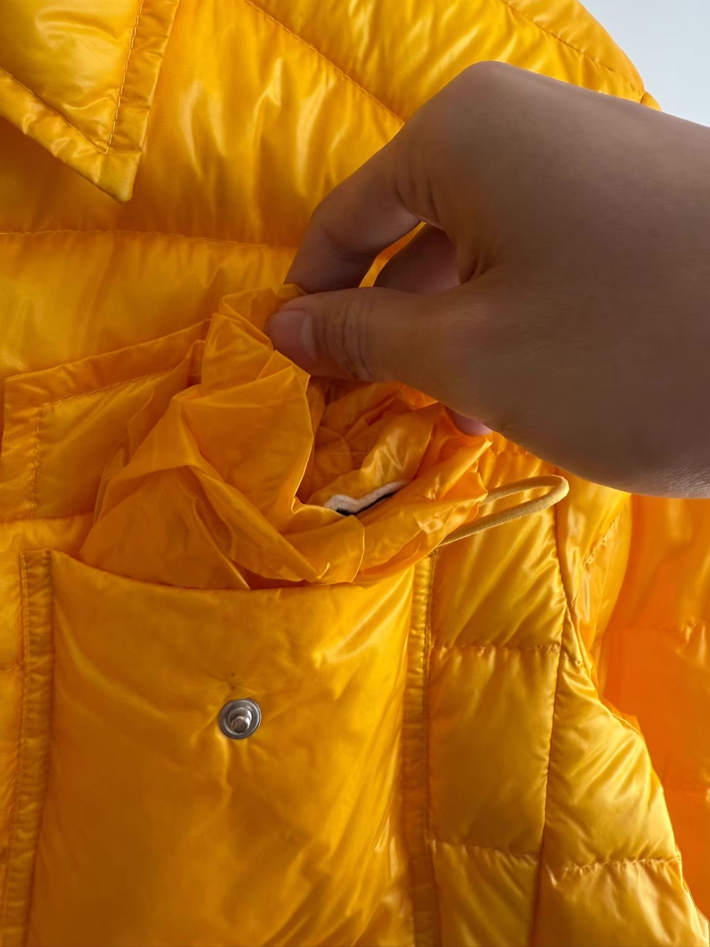 Moncler Moncler Yellow Down Jacket Q17 Size US M / EU 48-50 / 2 - 6 Thumbnail