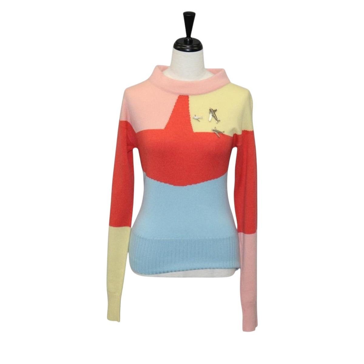 Chanel Chanel Knit Sweater Jacket Cashmere Red CC Size US XXS / EU 40 - 1 Thumbnail