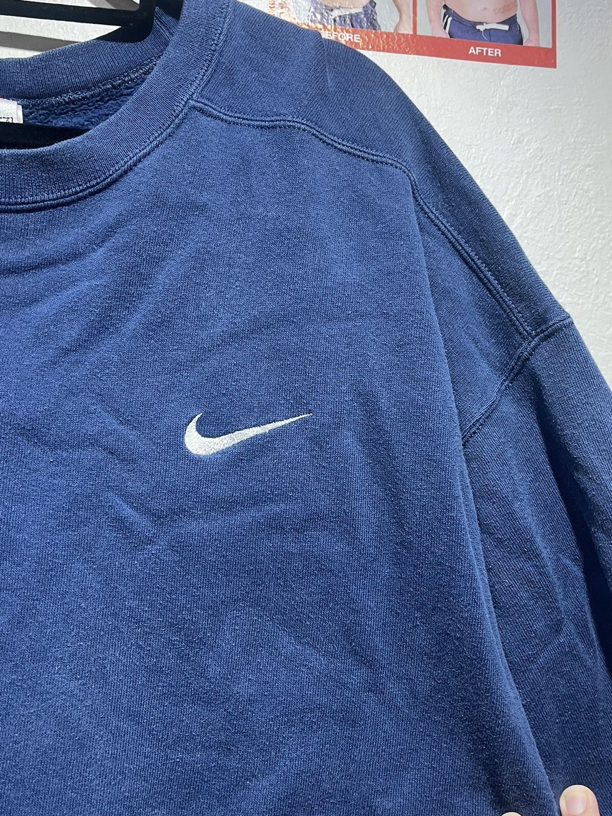 Nike × Vintage Vintage Nike swoosh crewneck Size US XL / EU 56 / 4 - 4 Thumbnail