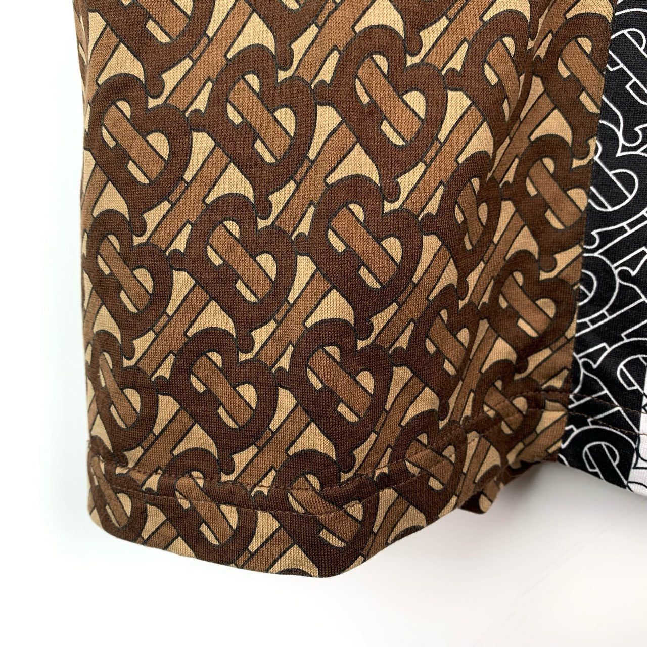 Burberry Burberry bbr alphabet print all-over stripe cottonT-shirt Size S / US 4 / IT 40 - 4 Thumbnail
