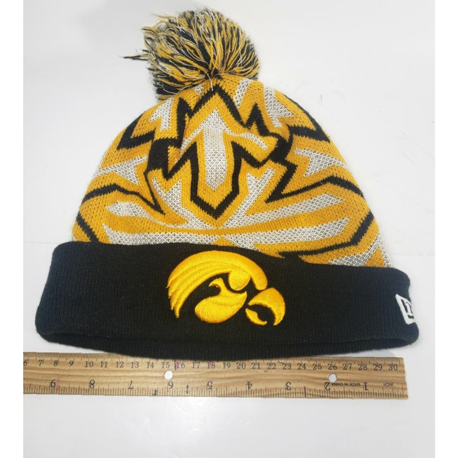 New Era New Era Iowa Hawkeyes Beanie One Size Cuffed Knit Cap Yellow + Black Unisex Adults Size ONE SIZE - 7 Thumbnail