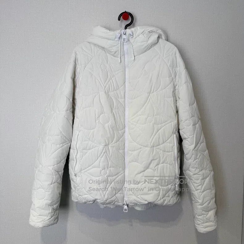 Louis Vuitton Louis Vuitton Presbyopic embossed cotton-padded jacket Size US M / EU 48-50 / 2 - 1 Thumbnail