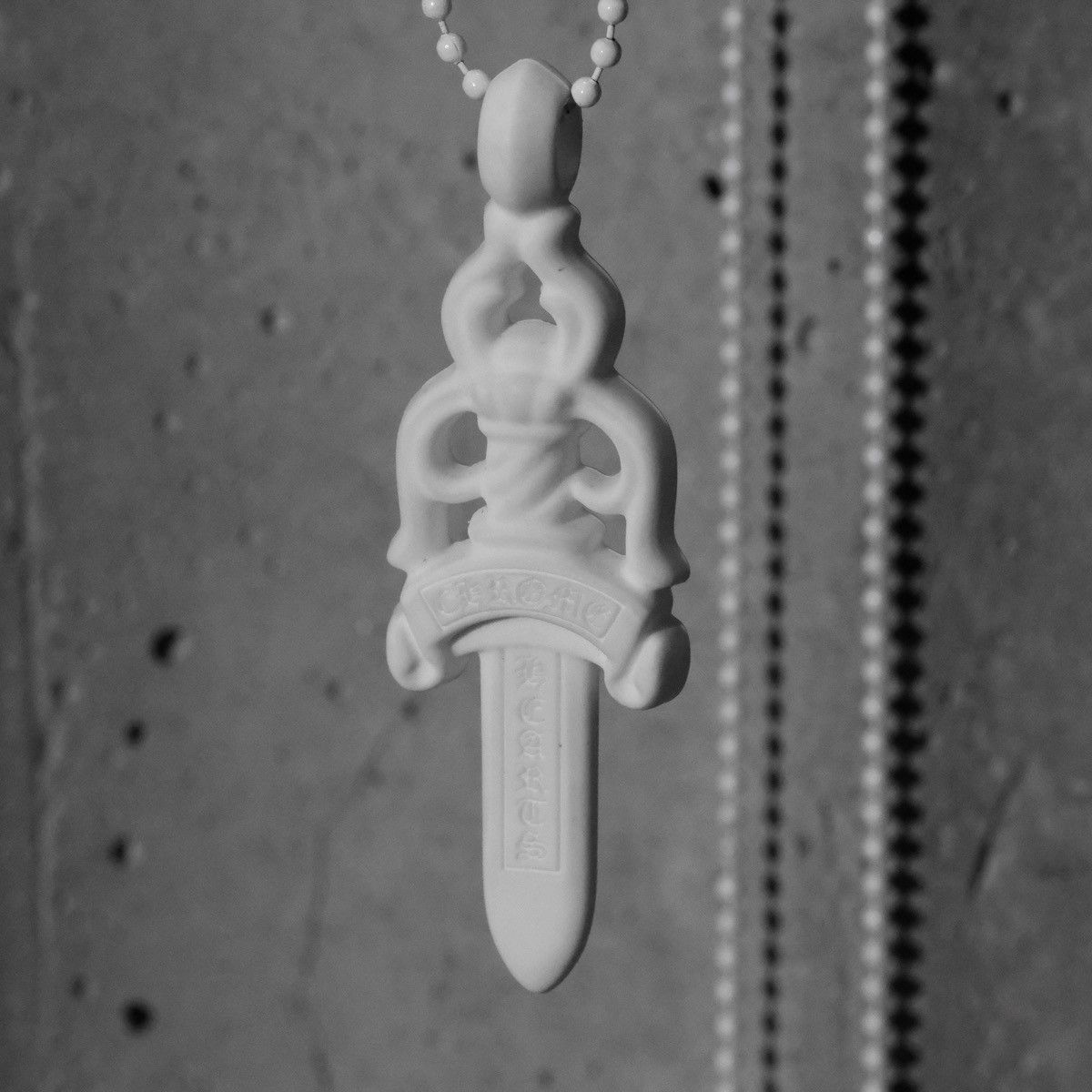 【クロムハーツ】Chrome Hearts Silichrome Dagger Pendant Chrome Hearts Silichrome Dagger Pendant Black