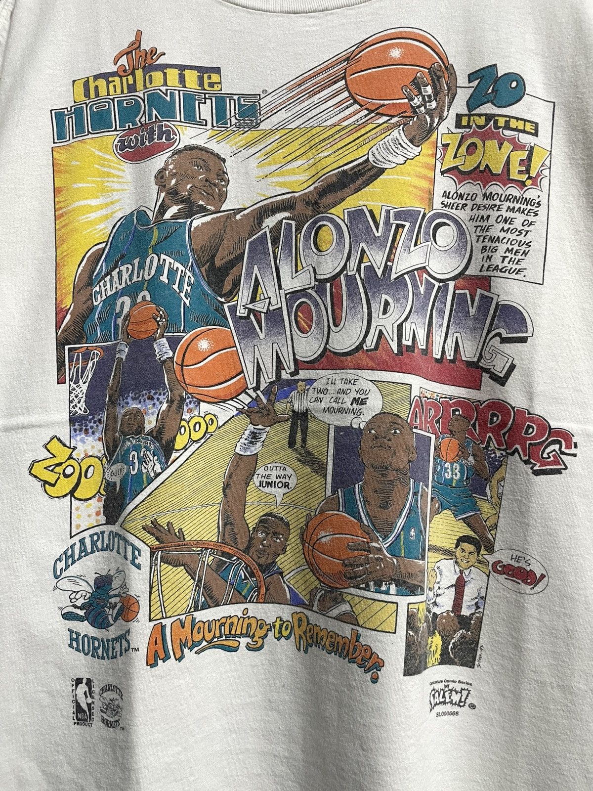 NBA Vintage 90s Charlotte Hornet Alonzo Mourning T-Shirt Size US L / EU 52-54 / 3 - 3 Thumbnail