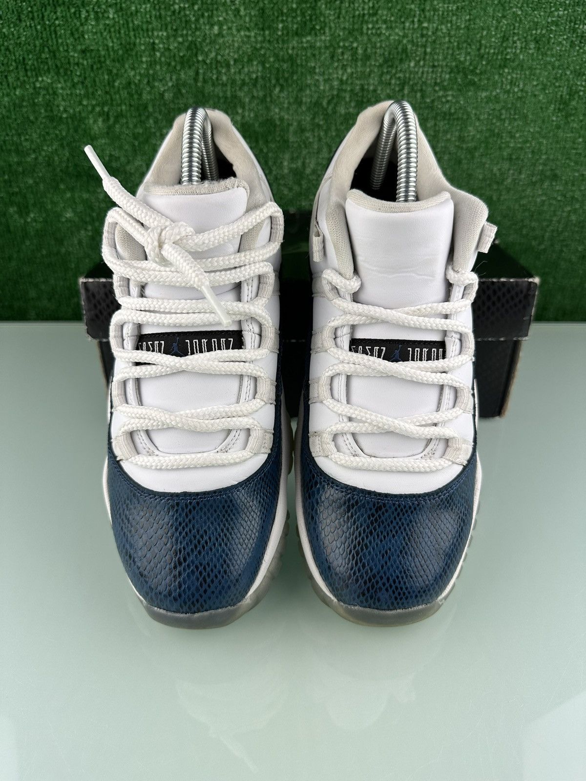 Jordan Brand Jordan 11 Retro 2019 Low Navy Snakeskin Size 6.5Y Size US 6.5 / EU 39-40 - 4 Thumbnail