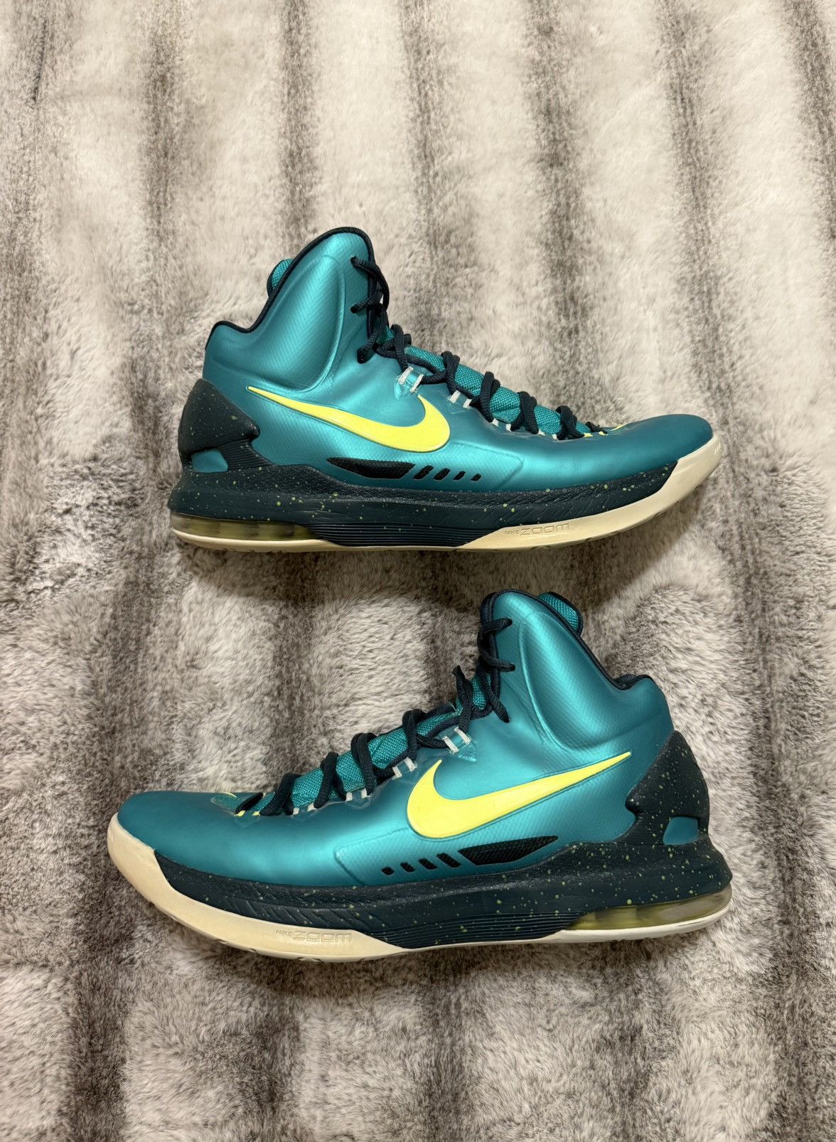 Nike Nike KD 5 ‘Hulk’ Size US 11 / EU 44 - 1 Thumbnail