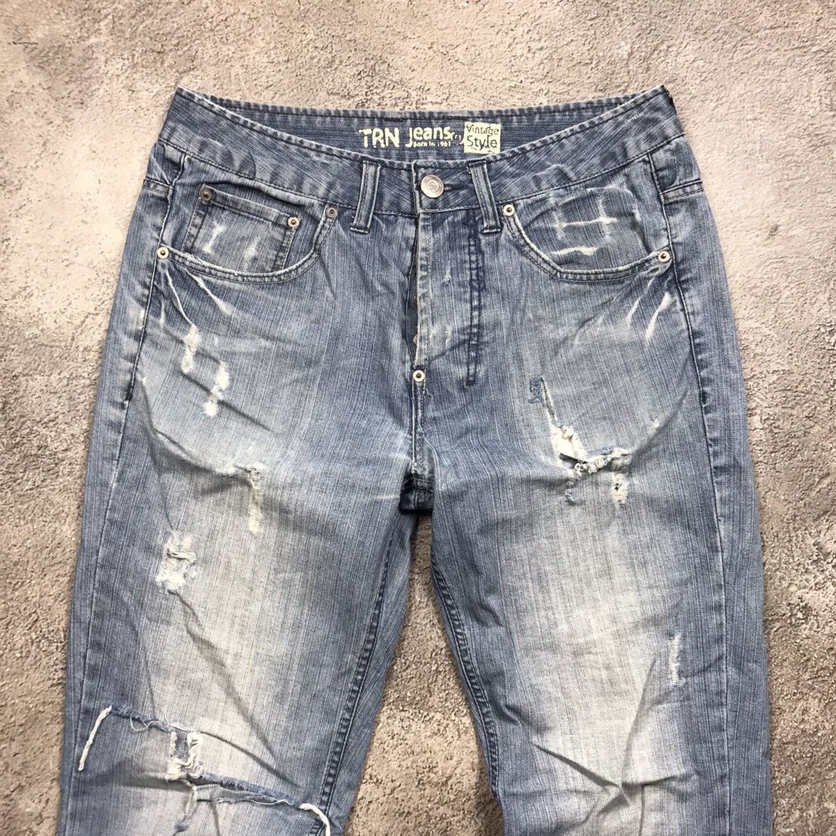 Vintage Vintage Y2K Follow Me Distressed Baggy Jeans Skate Logo 32 Size US 32 / EU 48 - 5 Thumbnail