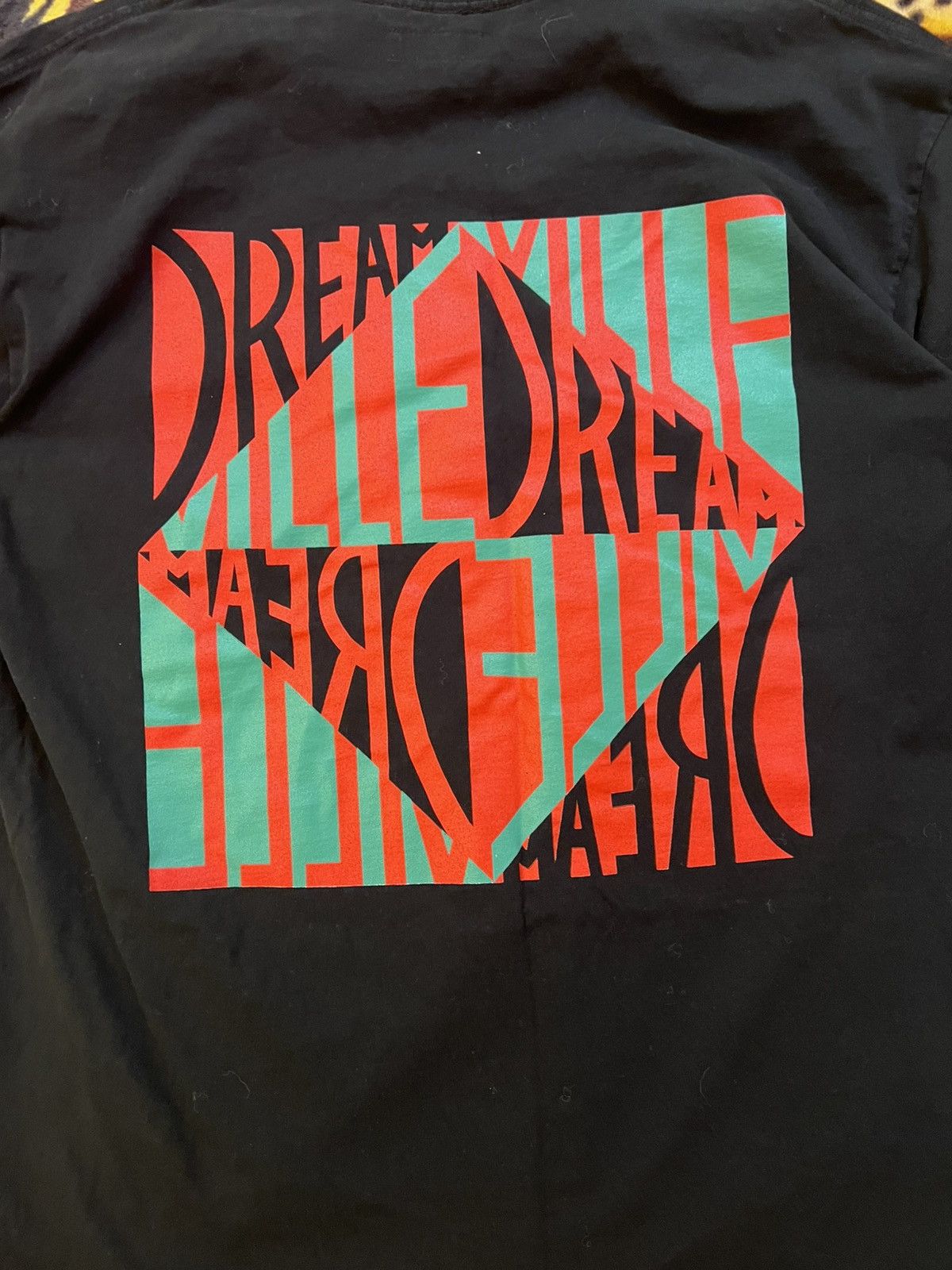 Dreamville Dreamville Fragment Logo T-Shirt Size US L / EU 52-54 / 3 - 3 Thumbnail