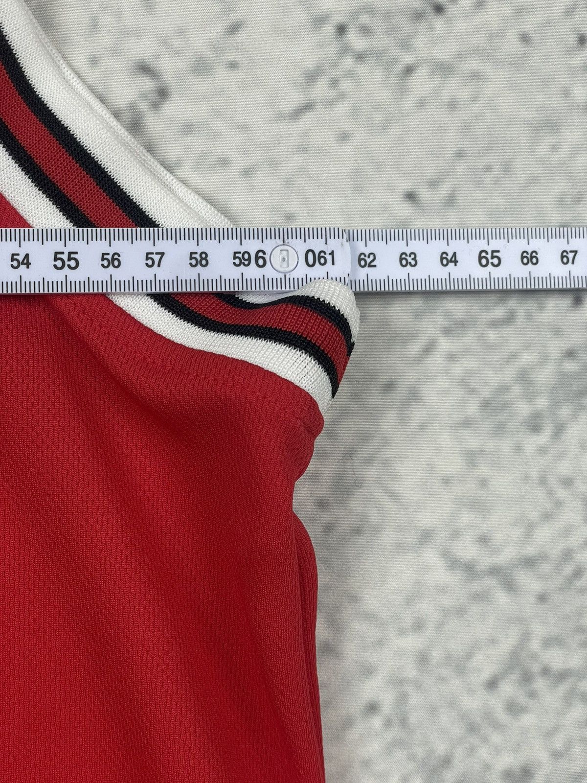 Adidas Adidas XL Chicago Bulls #9 Luol Deng 11/12 NBA Jersey OG Red Size US XL / EU 56 / 4 - 9 Thumbnail