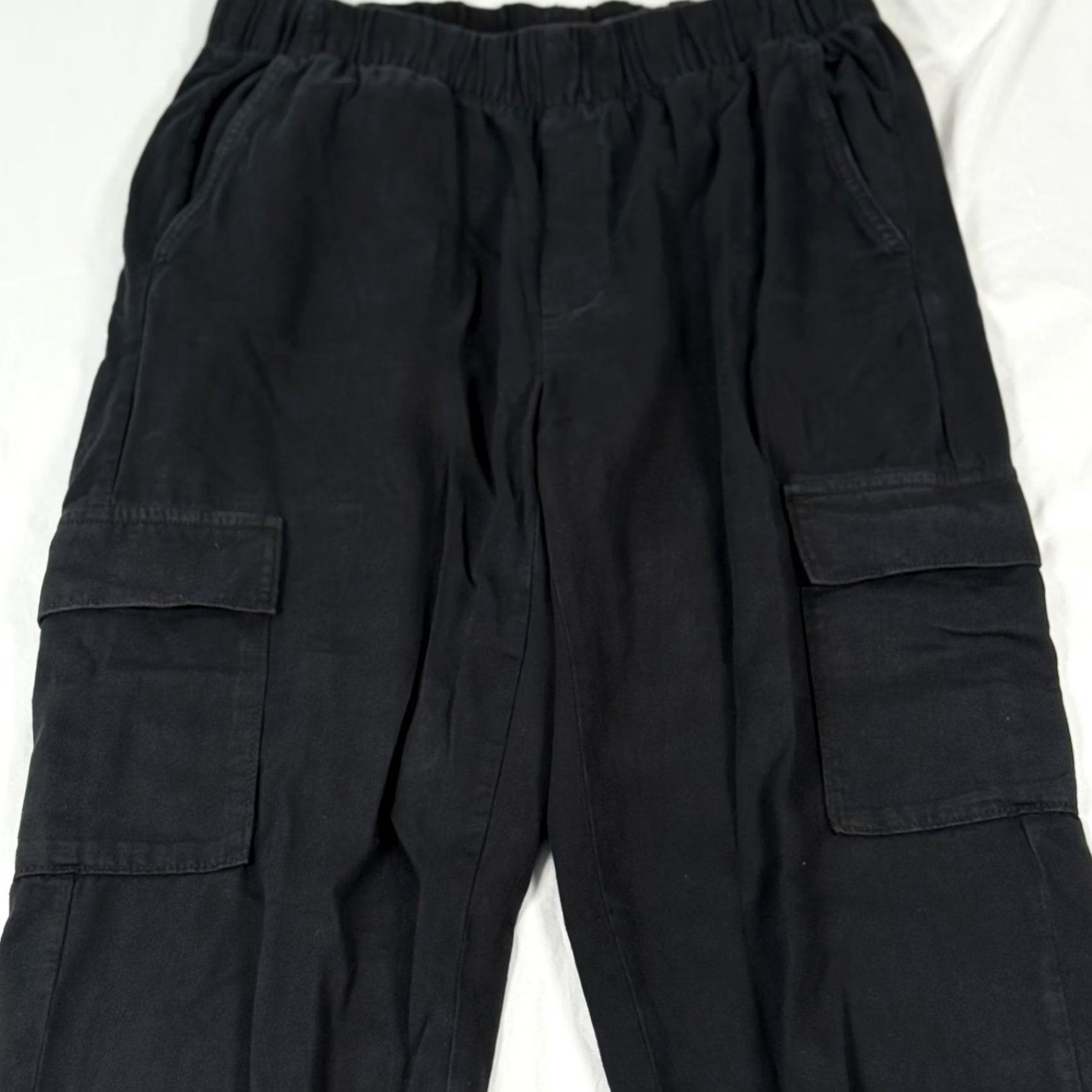 Gap Gap Cargo Pants Black Twill Elastic Waist Relaxed Straight Leg M Womens 30in Inseam 28in 90s Grunge Utilitarian Casual Workwear Style: S/541219-03 Size 32" / US 10 / IT 46 - 2 Thumbnail