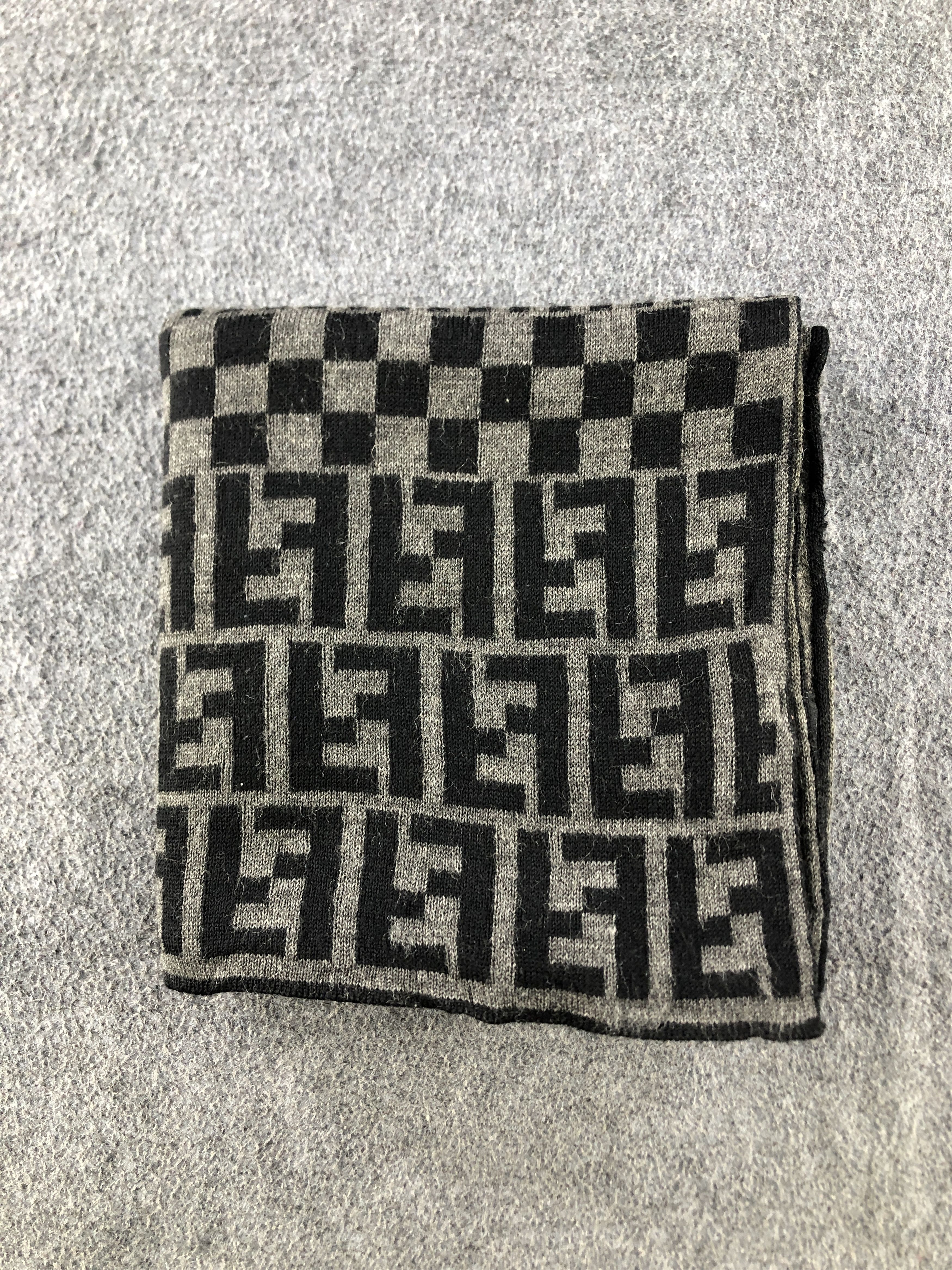 Fendi Fendi Scarf / Muffler / Neckwear P925 Size ONE SIZE - 9 Thumbnail
