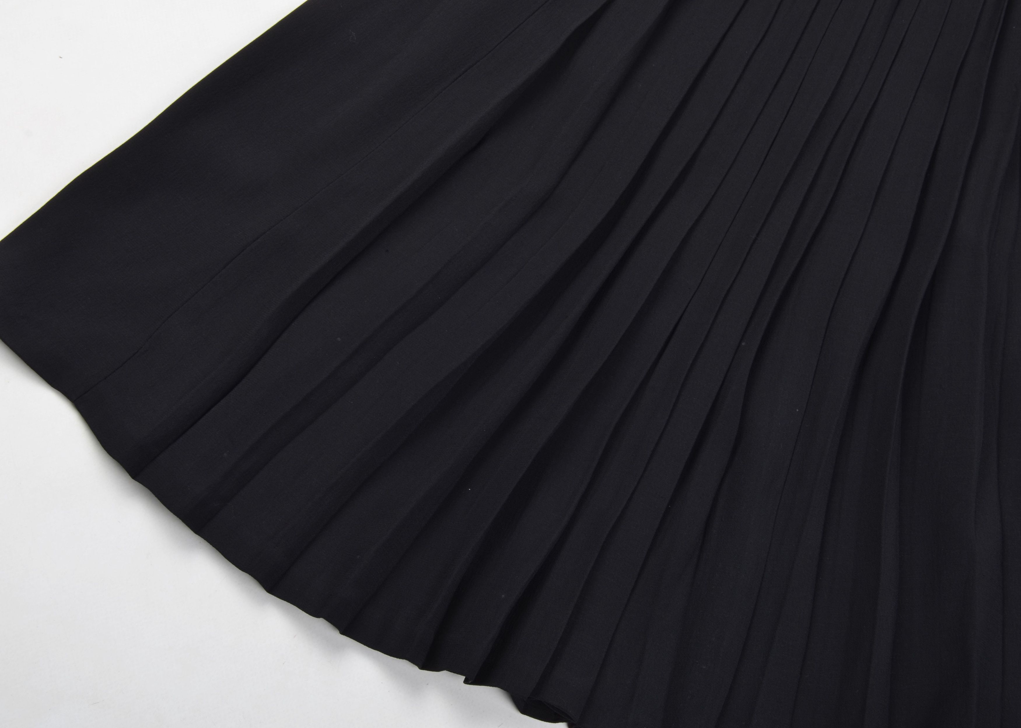 Zadig & Voltaire Zadig & Voltaire Black Pleated Midi Skirt Size 26" / US 2 / IT 38 - 6 Thumbnail