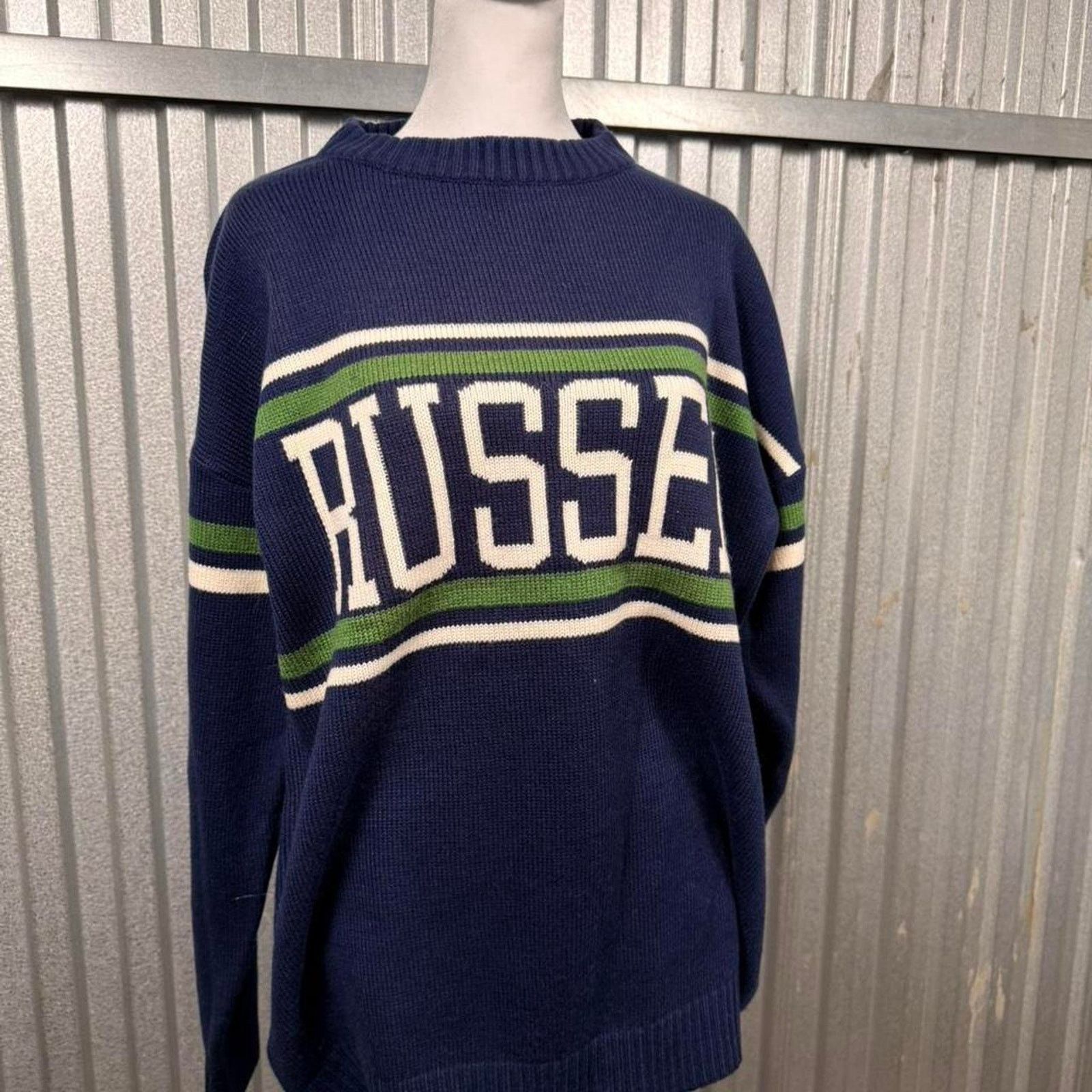 Russell Athletic Russell athletic navy blue sweater Size US L / EU 52-54 / 3 - 3 Thumbnail