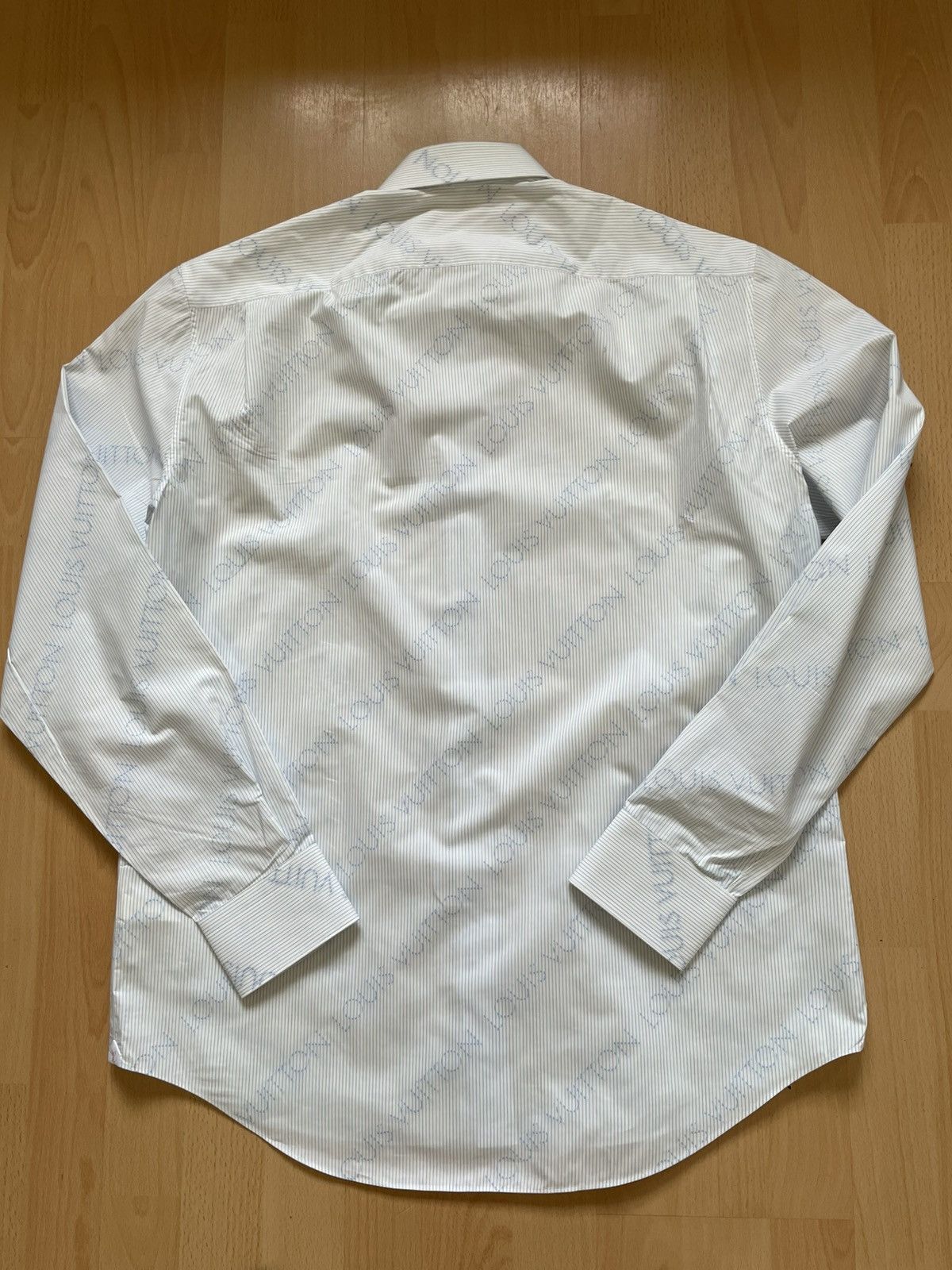 Louis Vuitton LOUIS VUITTON MONOGRAM LV LOGO SHIRT Size US L / EU 52-54 / 3 - 5 Thumbnail