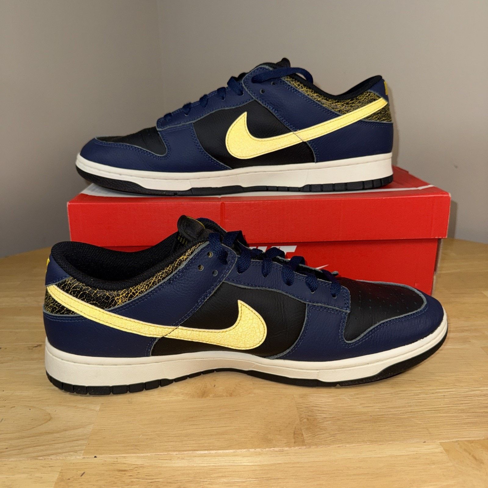 Nike Size 14 - Nike Dunk Low Vintage Michigan - OG Box Size US 14 / EU 47 - 3 Thumbnail