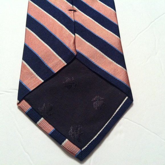 Brooks Brothers BROOKS BROTHERS MENS 100%SILK TIE WIDTH: 3 3/4" Size ONE SIZE - 4 Thumbnail