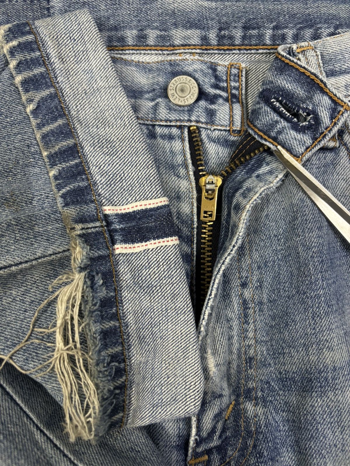 Levi's Vintage 90s Levis 502 Big E Selvedge Distressed Grunge Jeans Size US 30 / EU 46 - 5 Thumbnail