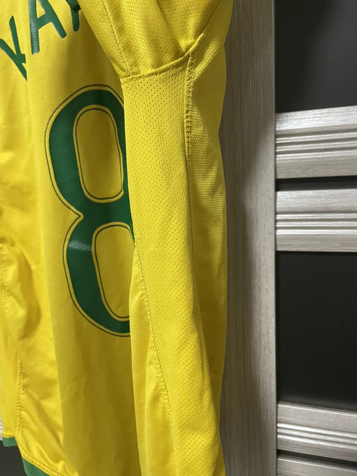 Nike × Vintage Nike Brazil National Team #8 Kaka 2006/2007 Home Jersey Kit Size US M / EU 48-50 / 2 - 15 Thumbnail