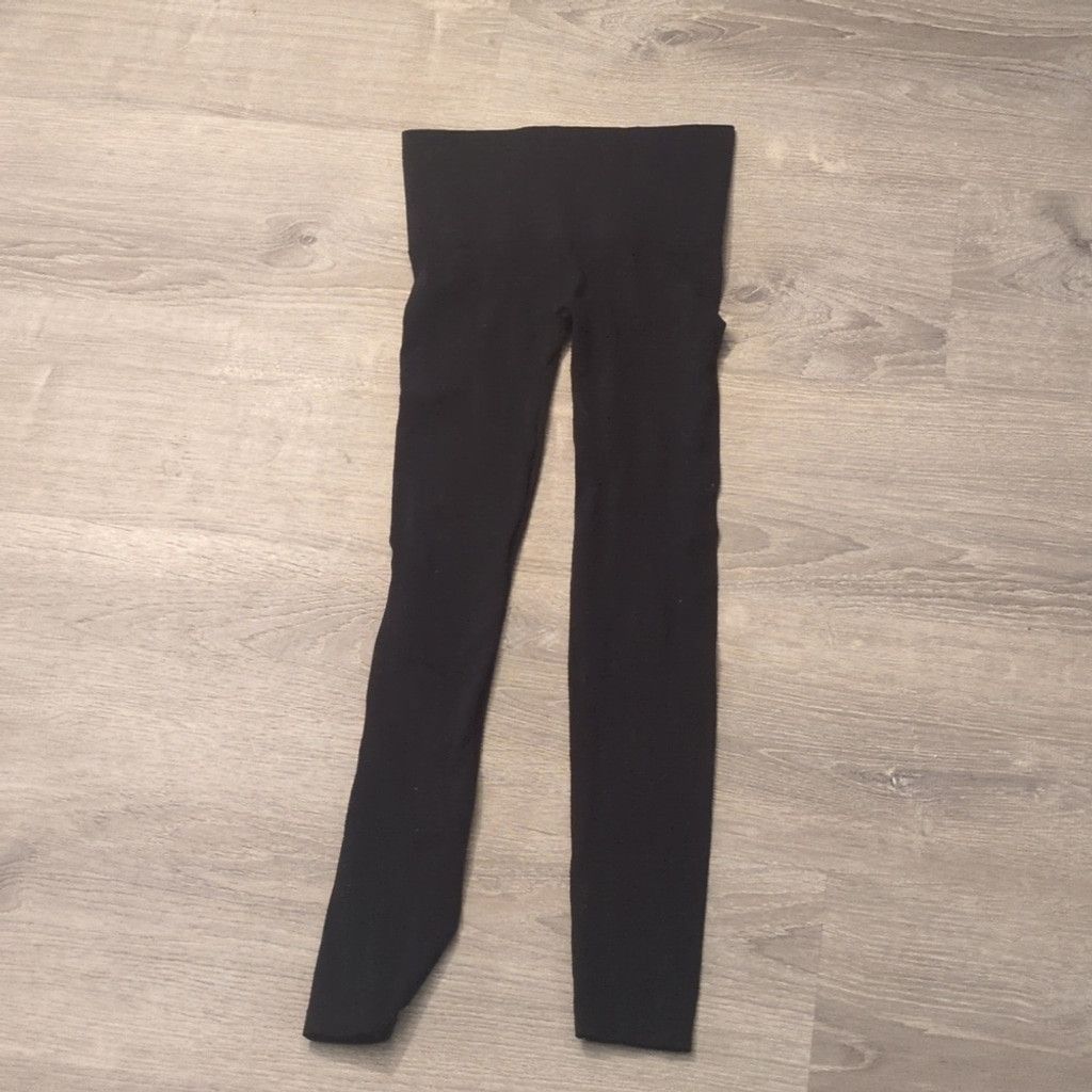 Spanx Assets by Spanx red hot label leggings size small? Size 24" / US 00 / IT 34 - 1 Thumbnail