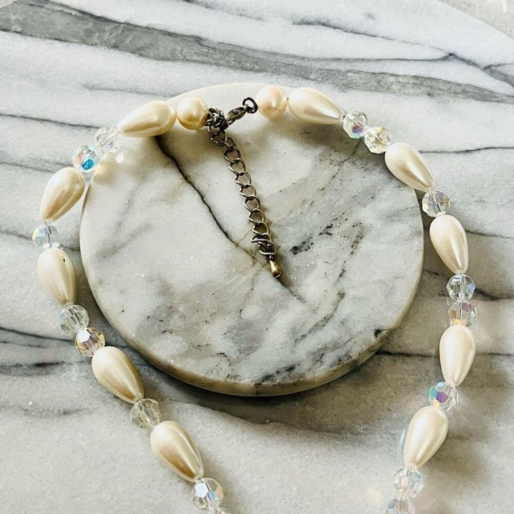 Vintage Faux Pearl Beaded Necklace AB Crystal Beads White Size ONE SIZE - 3 Thumbnail