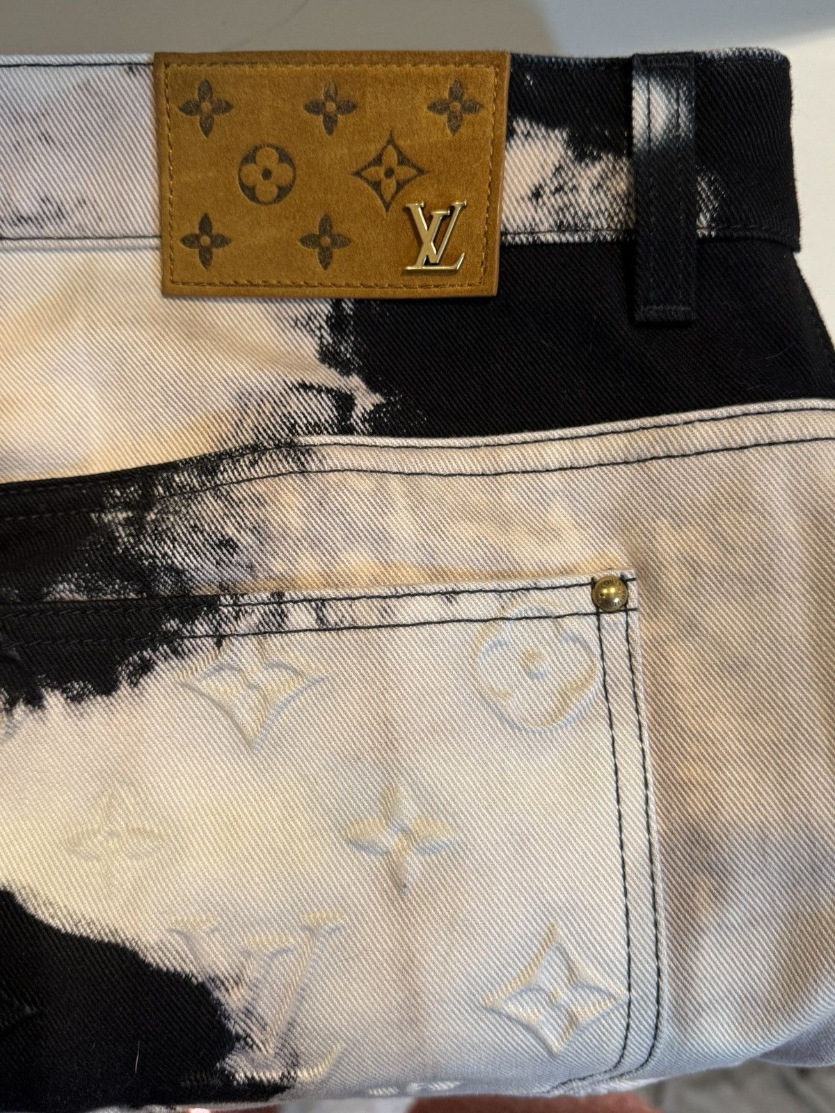 Louis Vuitton Louis Vuitton AW22 Tie Dye Carpenter Pants Runway Size US 36 / EU 52 - 6 Thumbnail