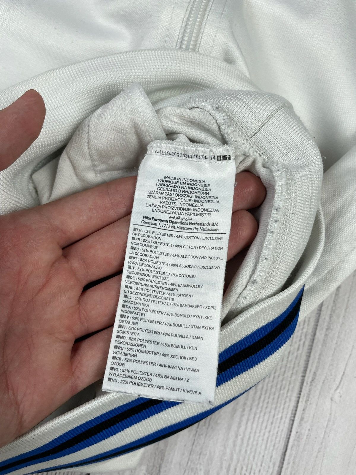 Nike Vintage nike Inter Milan soccer jacket white size S Size US S / EU 44-46 / 1 - 8 Thumbnail