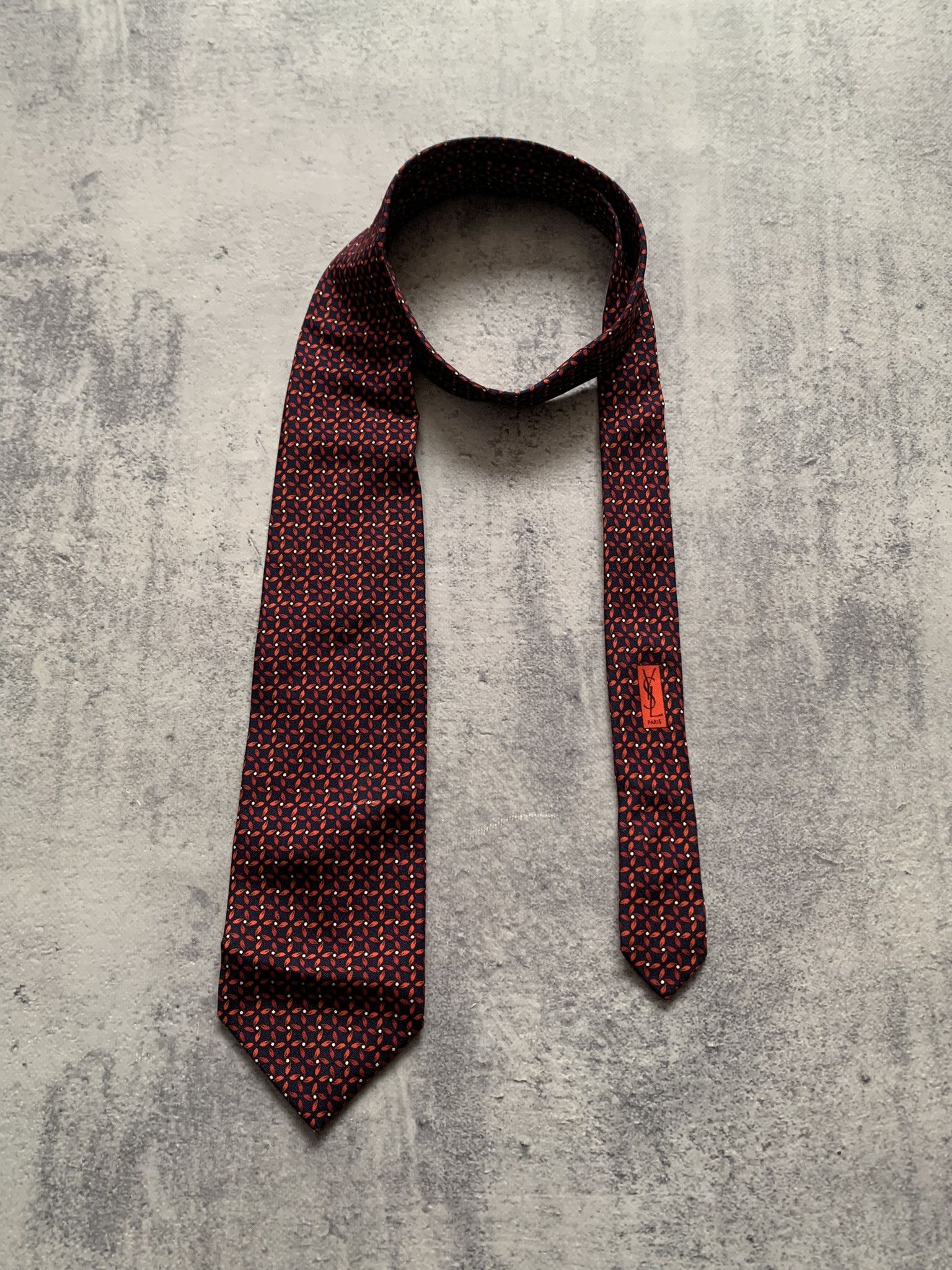 Yves Saint Laurent Vintage YSL 100% Silk Mens Luxury Tie Size ONE SIZE - 6 Thumbnail