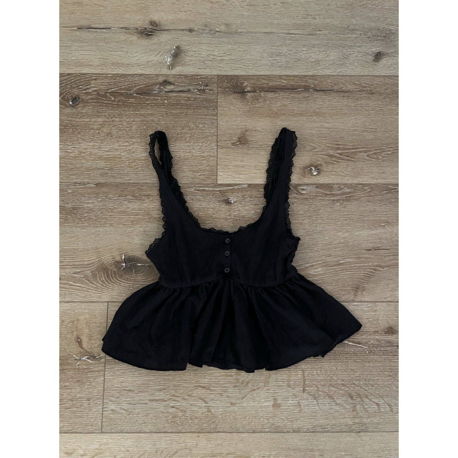 Urban Outfitters Urban Outfitters Womens Black Sleeveless Henley Cropped Tank Top Size Small Size S / US 4 / IT 40 - 2 Thumbnail