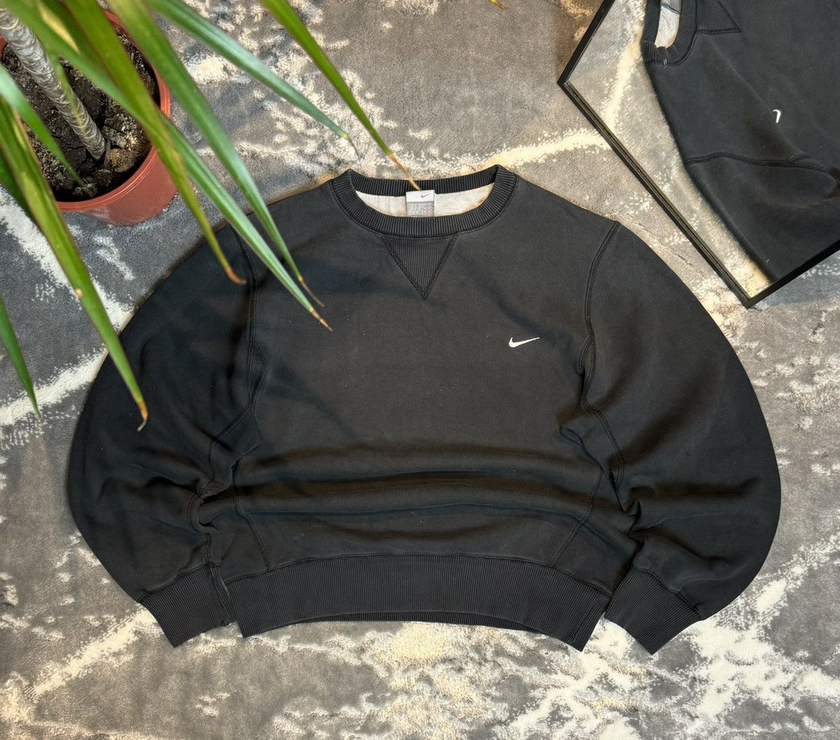 90s Nike Vintage Mini Swoosh Oversize Sweatshirt