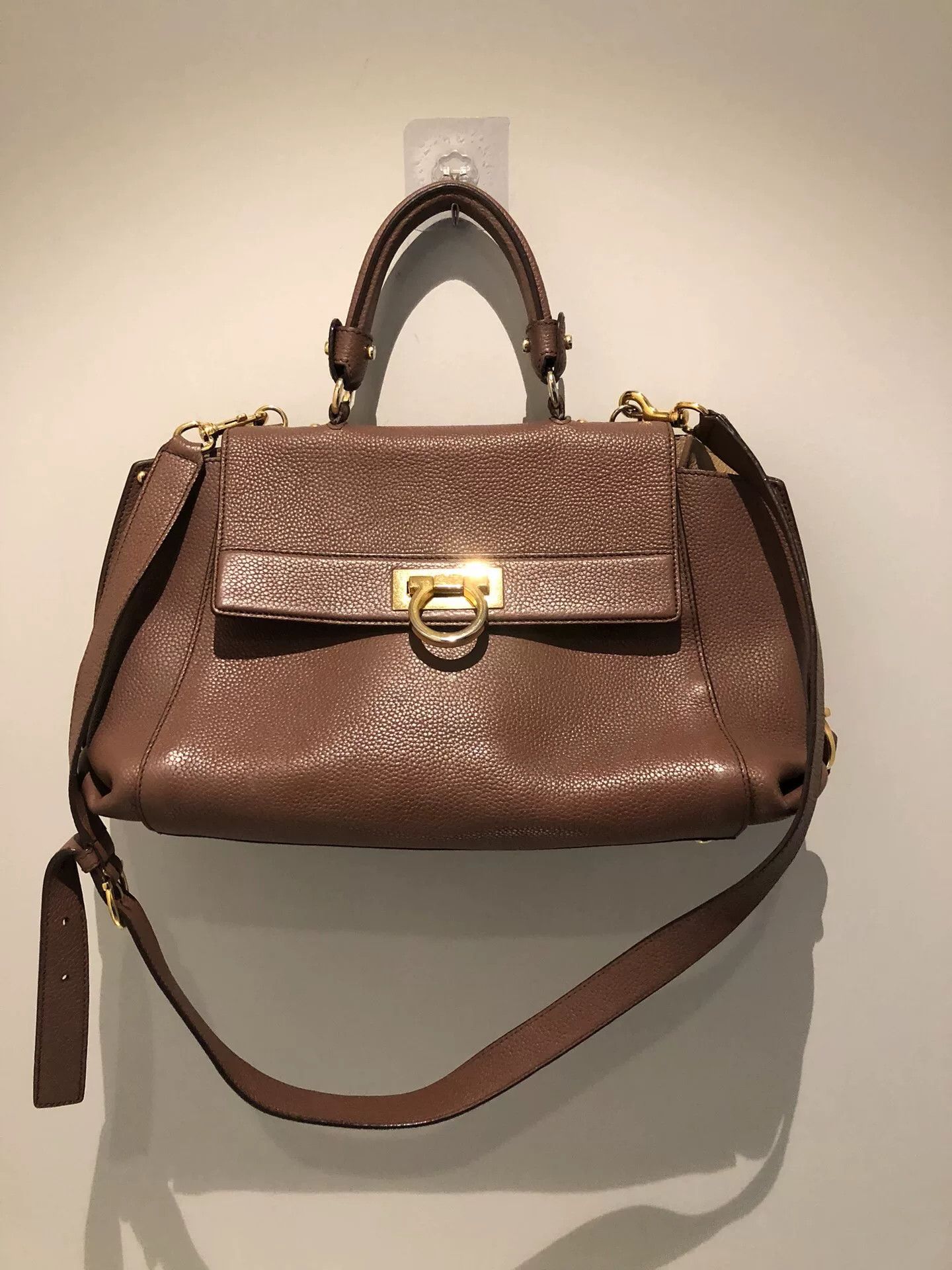 Salvatore Ferragamo Salvatore Ferragamo Red Leather Tote Shoulder Bag Size ONE SIZE - 1 Thumbnail