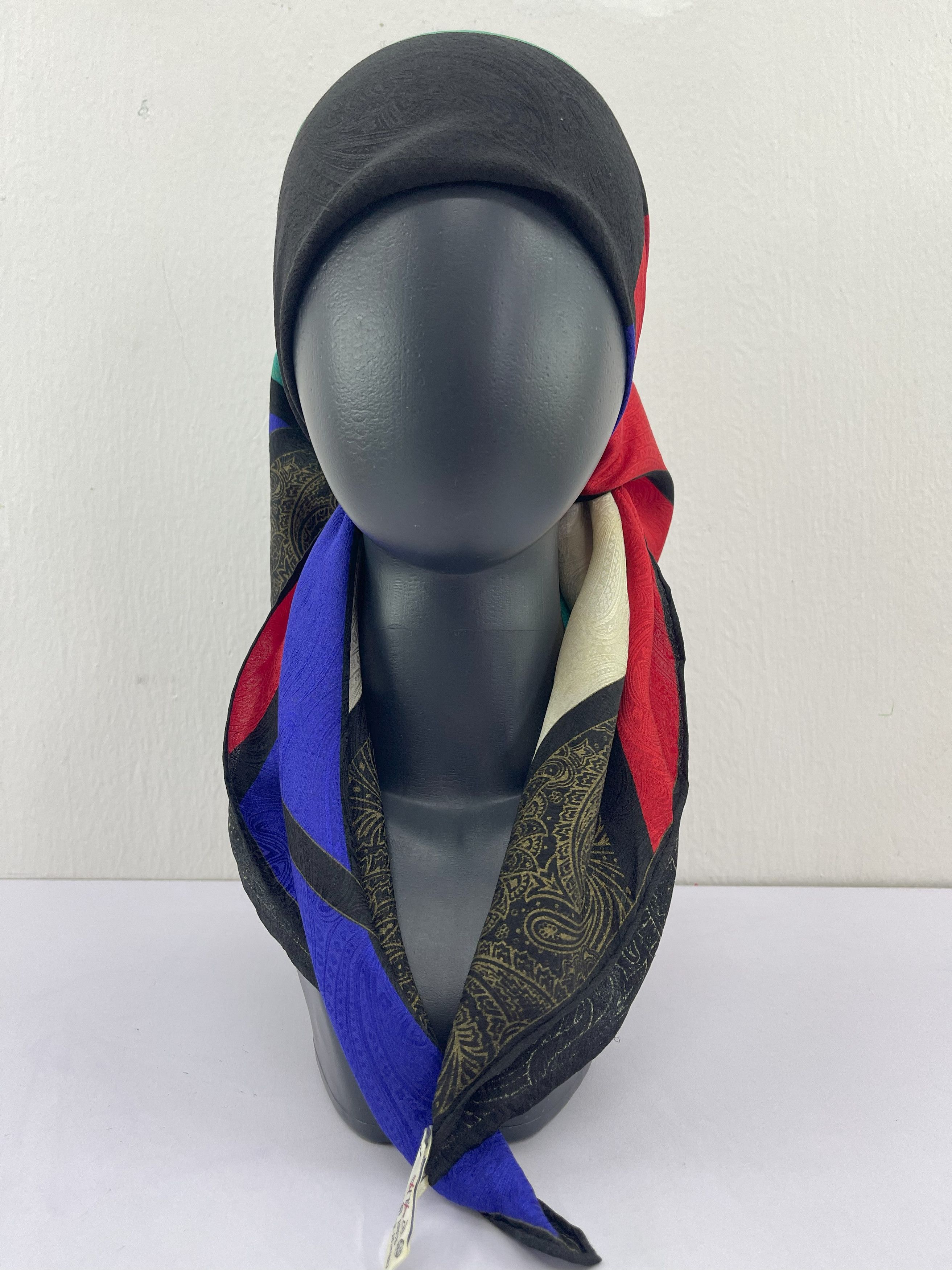 Yves Saint Laurent Vintage Yves Saint Laurent - S7004 Size ONE SIZE - 1 Thumbnail