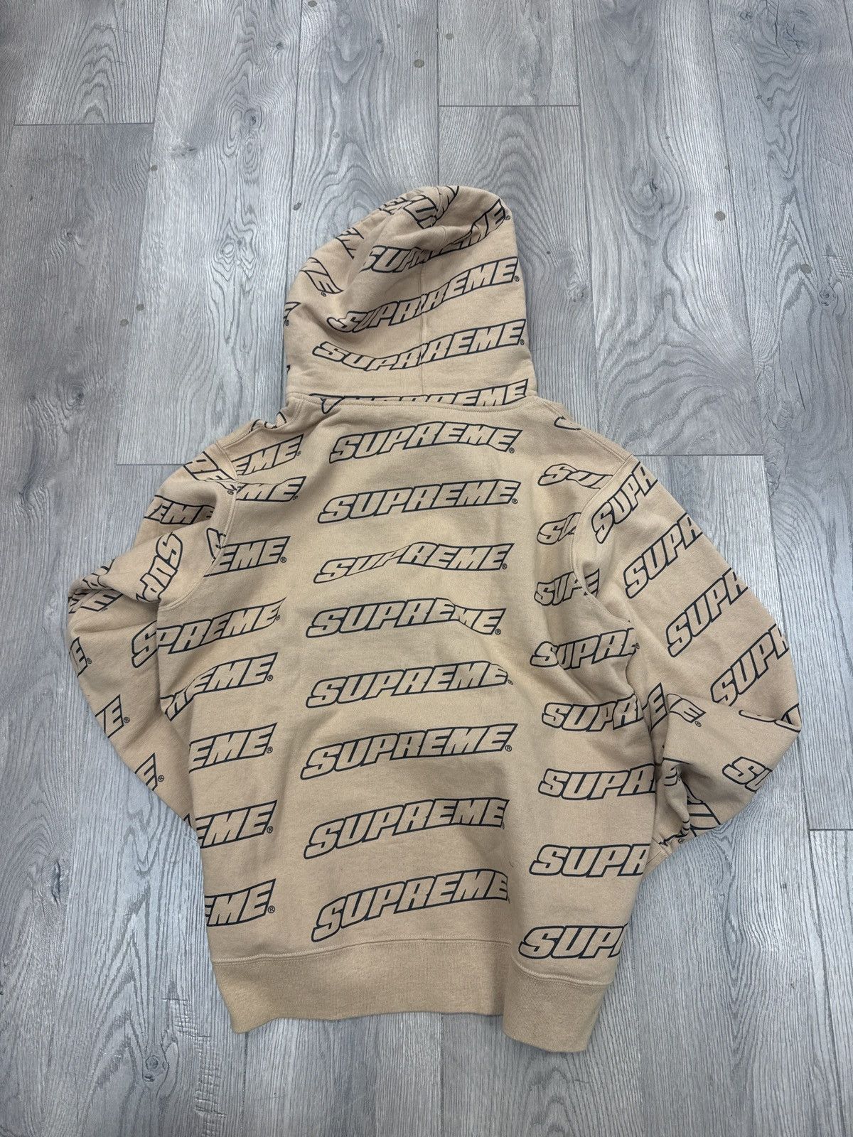 Supreme Supreme Repeater Zip Up Tan Large new Size US L / EU 52-54 / 3 - 2 Thumbnail