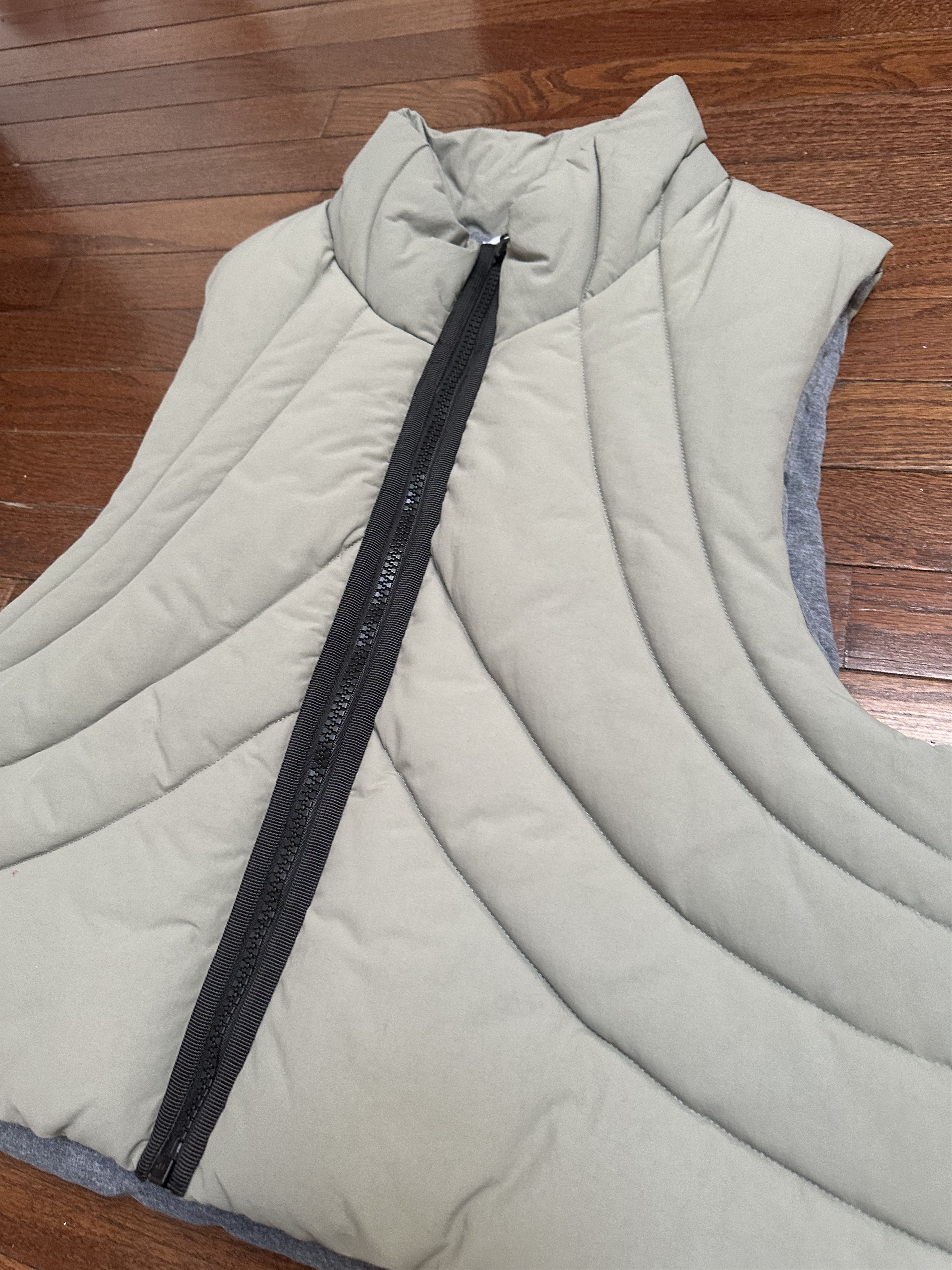 FFFPOSTALSERVICE FFFPOSTALSERVICE Moss Green Puffer Vest Size US L / EU 52-54 / 3 - 2 Thumbnail