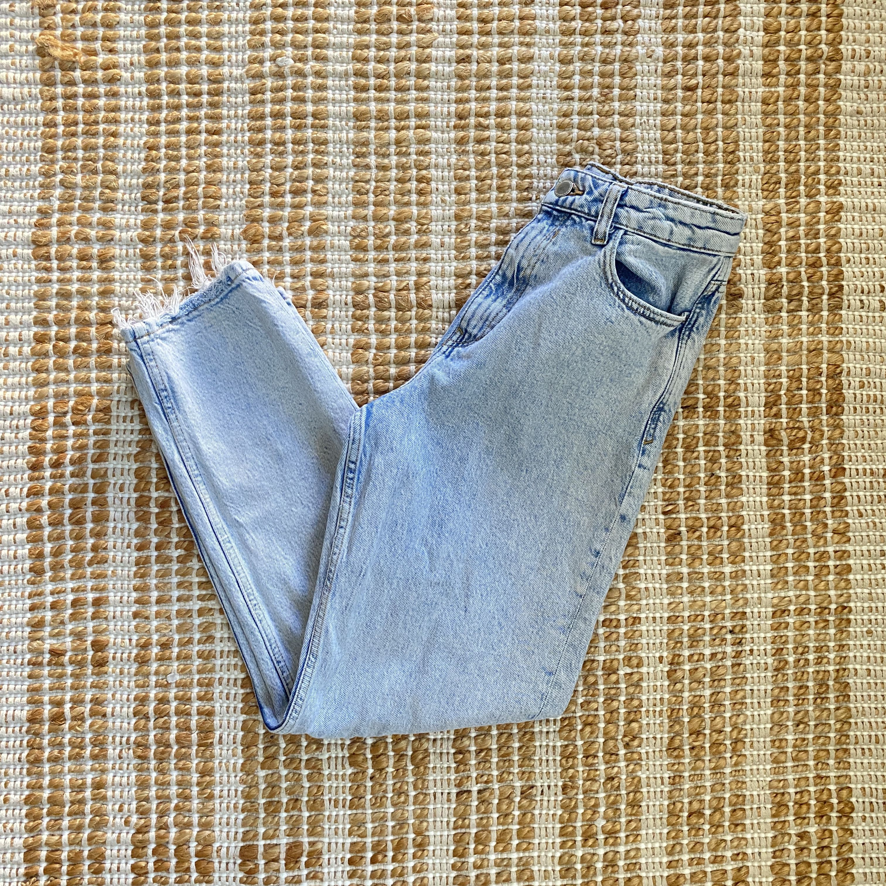 Zara High Waist Comfort Mom Fit Distressed Hem Jeans Size 27" / US 4 / IT 40 - 2 Thumbnail