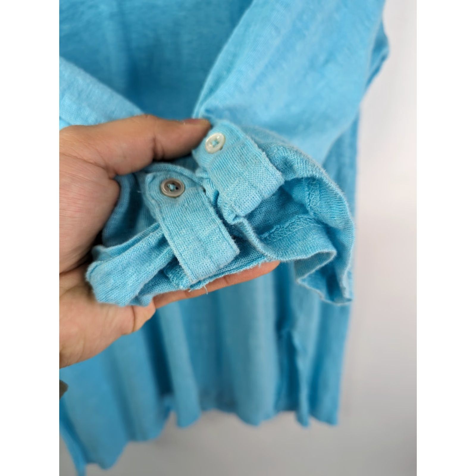 Vintage Chico's Tunic Shirt Blue 100% Linen Knit V-Neck 3/4 Sleeve Roll Tab Breathable Lightweight Womens Regular Size S Size S / US 4 / IT 40 - 2 Thumbnail