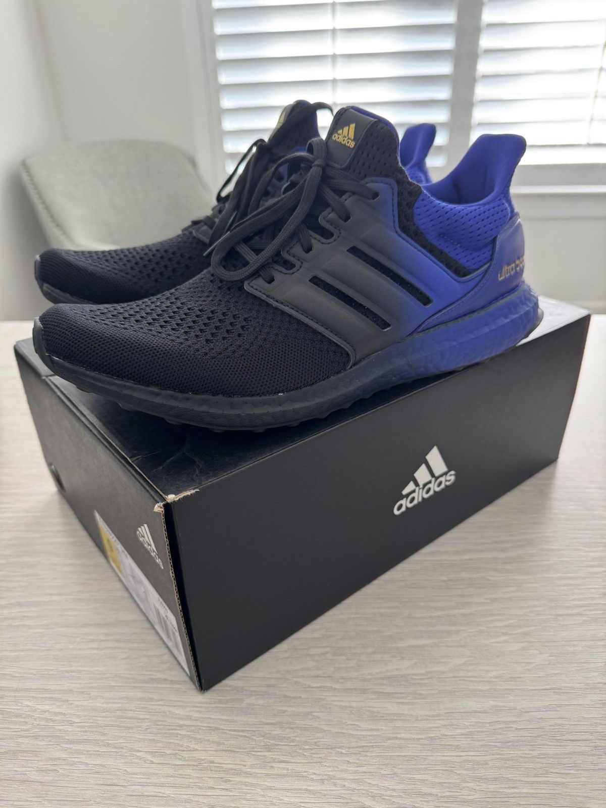 Adidas Adidas Ultraboost (Size 8.5US) Size US 8.5 / EU 41-42 - 2 Thumbnail