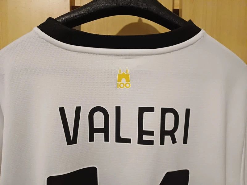 Puma Parma Calcio 2024/25 Match Issue shirt - Valeri #14 Size US M / EU 48-50 / 2 - 10 Thumbnail