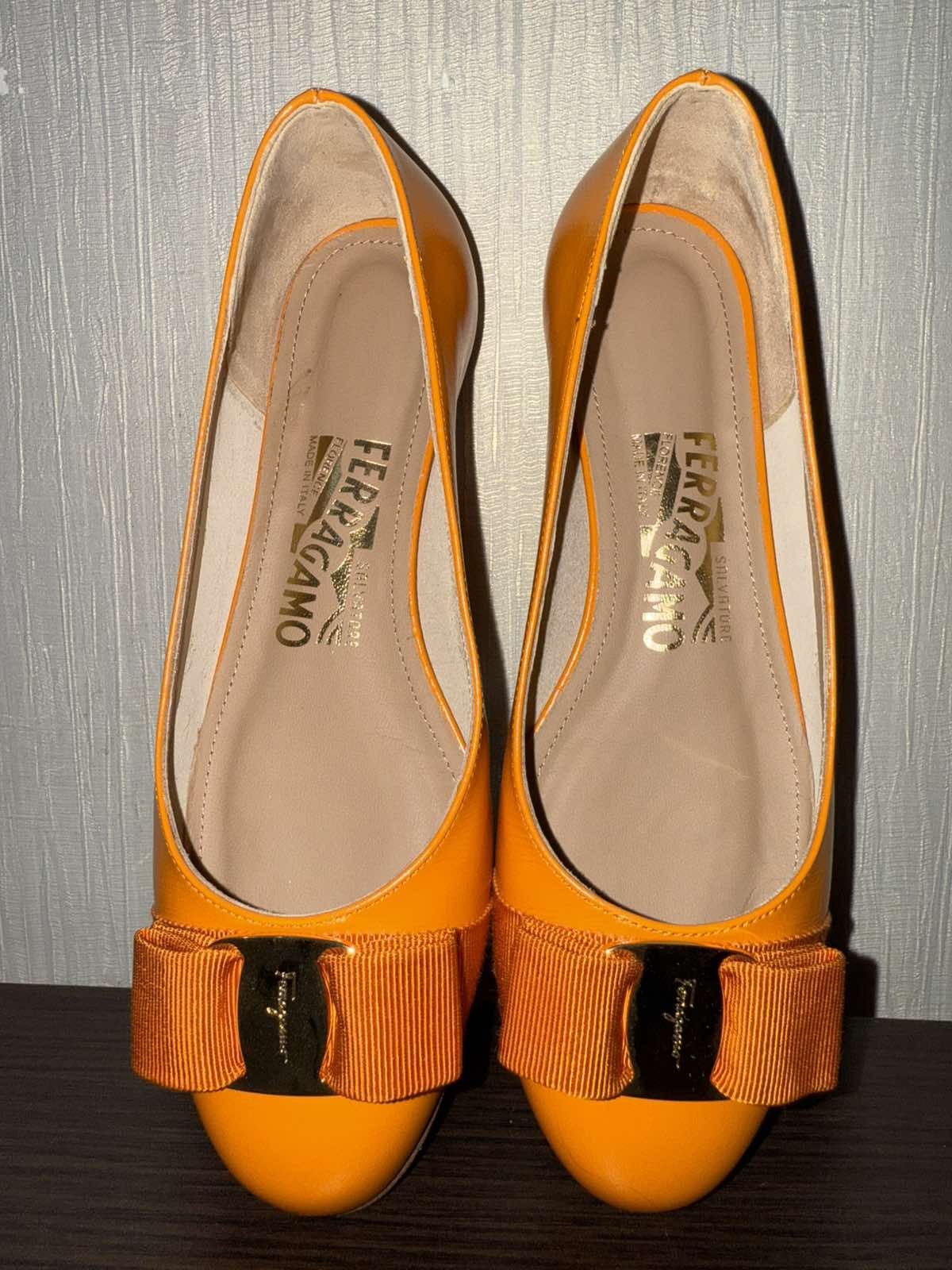 Salvatore Ferragamo Salvatore Ferragamo Vara lether ballet flats Size US 4.5 / IT 34.5 - 1 Thumbnail