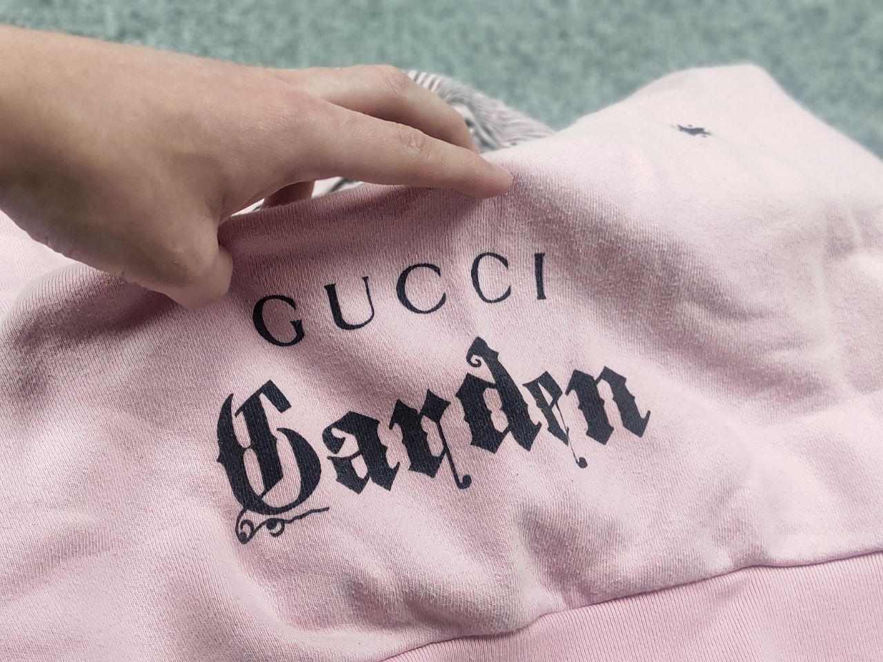 Gucci Gucci Garden Limited Edition Authentic pink sweatshirt eye Size US S / EU 44-46 / 1 - 20 Thumbnail