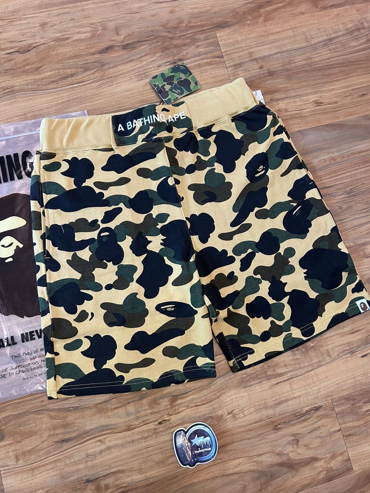 Bape NEW Bape Yellow Camo 1st Camo Sweat Shorts Size US 34 / EU 50 - 2 Thumbnail