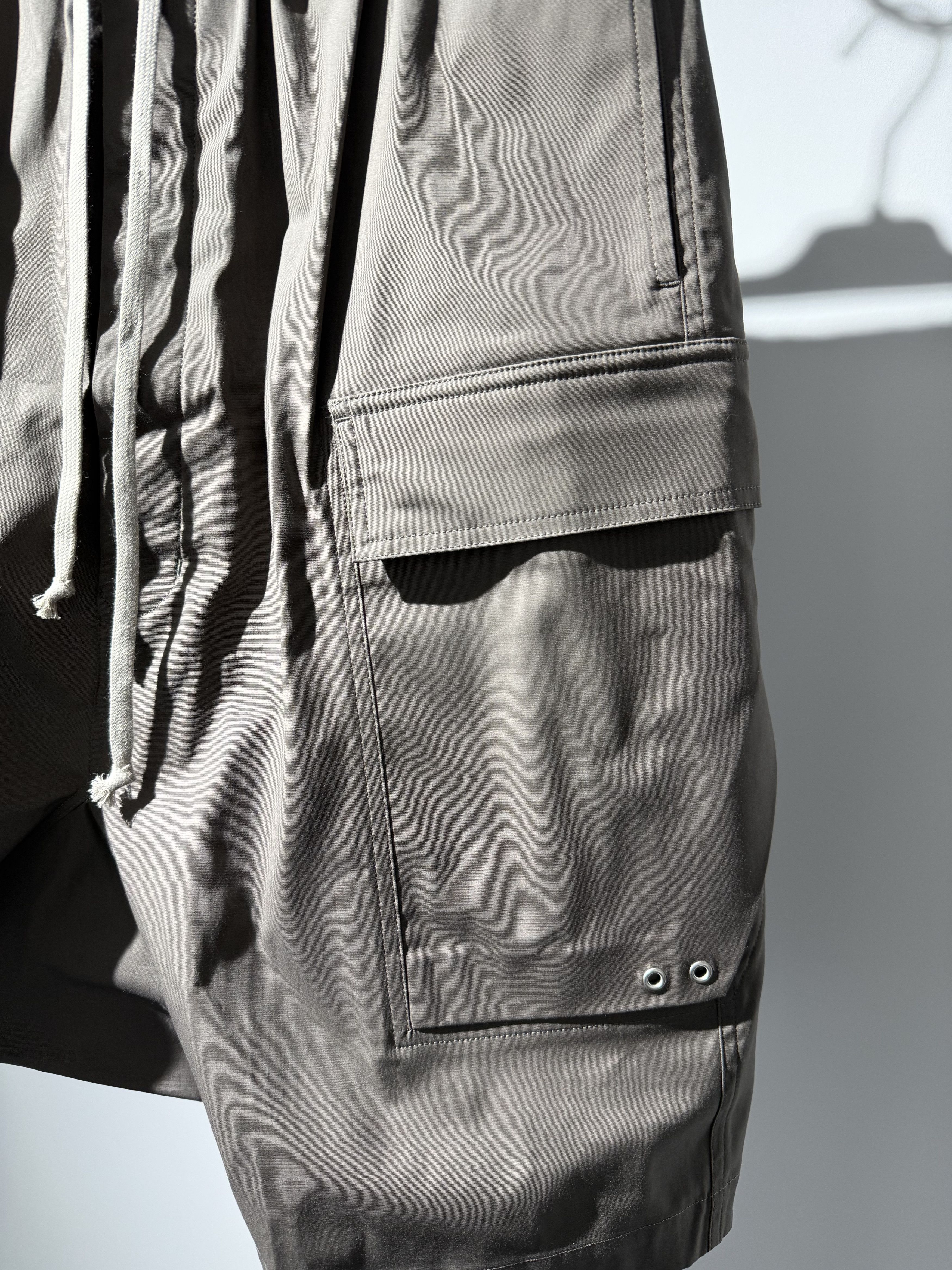 Rick Owens Rick Owens DRKSHDW "Cargo Pods" Shorts 48EU Size US 32 / EU 48 - 2 Thumbnail