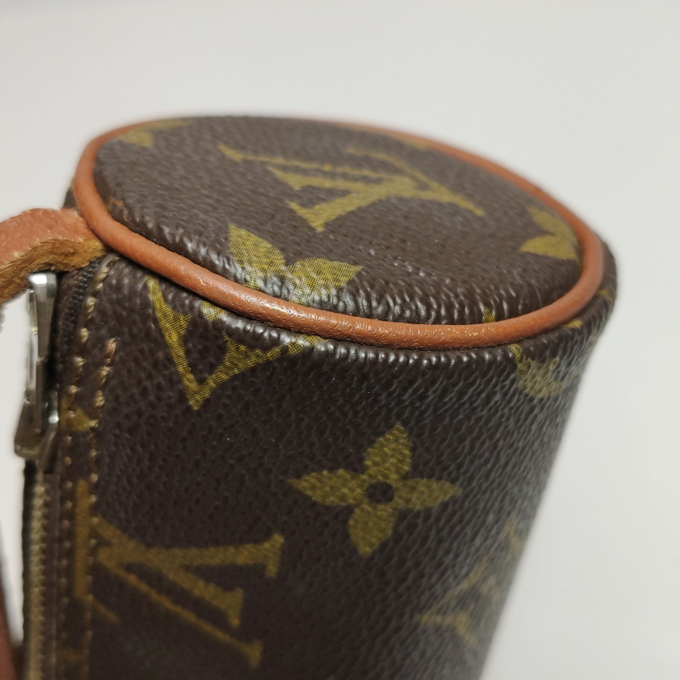 Louis Vuitton Louis Vuitton (LV) Papillon Mini Cowhide Monogram Printed D Size ONE SIZE - 9 Thumbnail