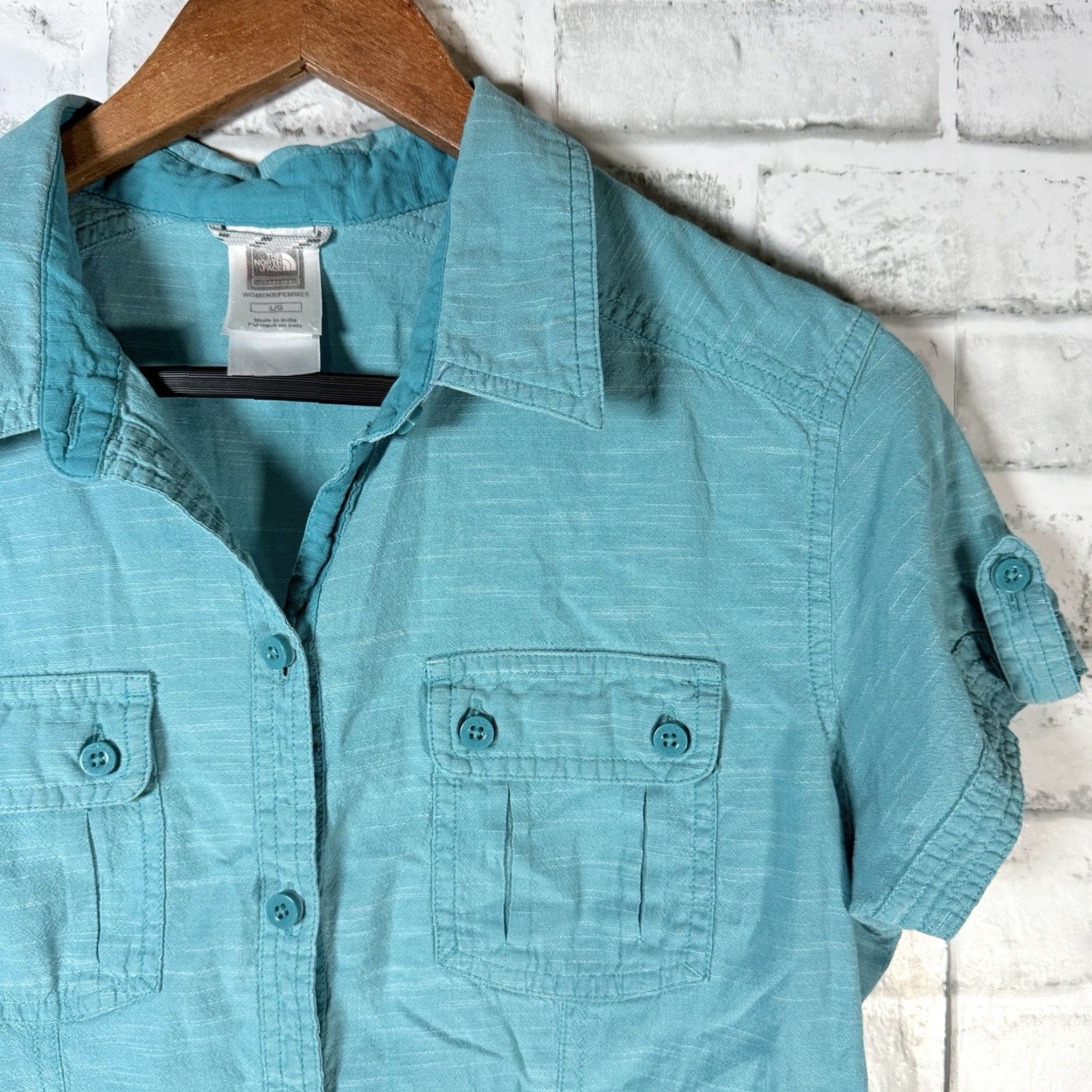The North Face The North Face Button-Up Shirt Women Large Blue 100% Cotton Short Sleeve Size 36" / US 14 / IT 50 - 2 Thumbnail