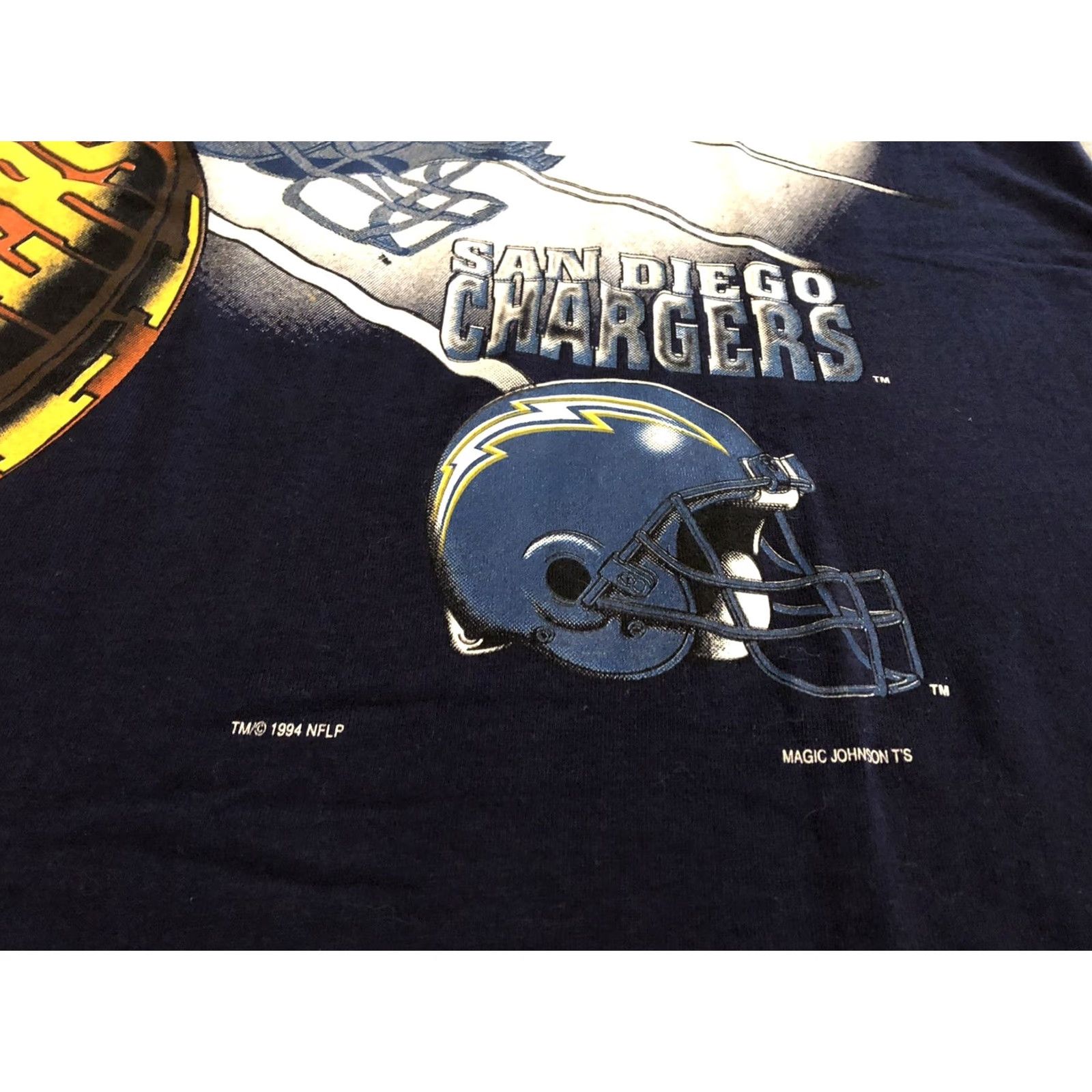 Vintage VINTAGE 1994 San Diego Chargers Magic Johnson T’s Tee Shirt Shirt L Men Blue 1990s Graphic Tee Sportswear/Beach Mensendmodule Size US L / EU 52-54 / 3 - 2 Thumbnail